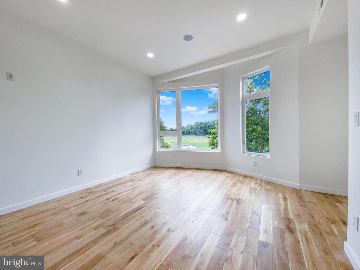 Philadelphia Apartment: 1537 N 33rd St