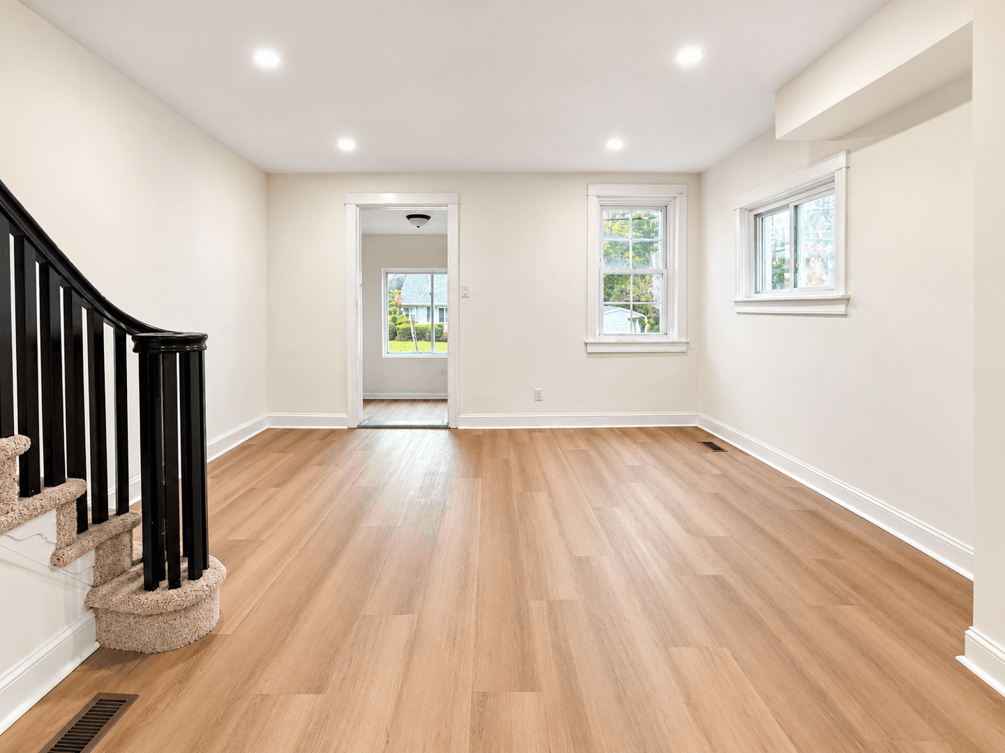 Yeadon House: 174 Fairview Ave