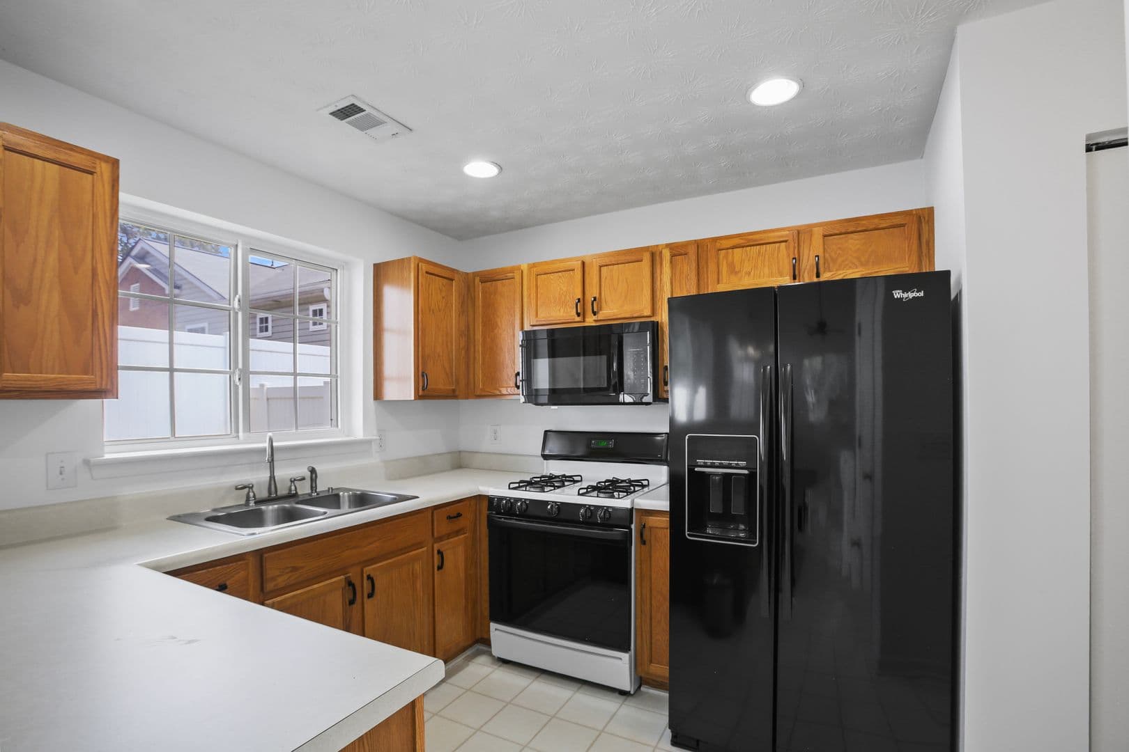 Woodstock House: 308 West Oaks Trail