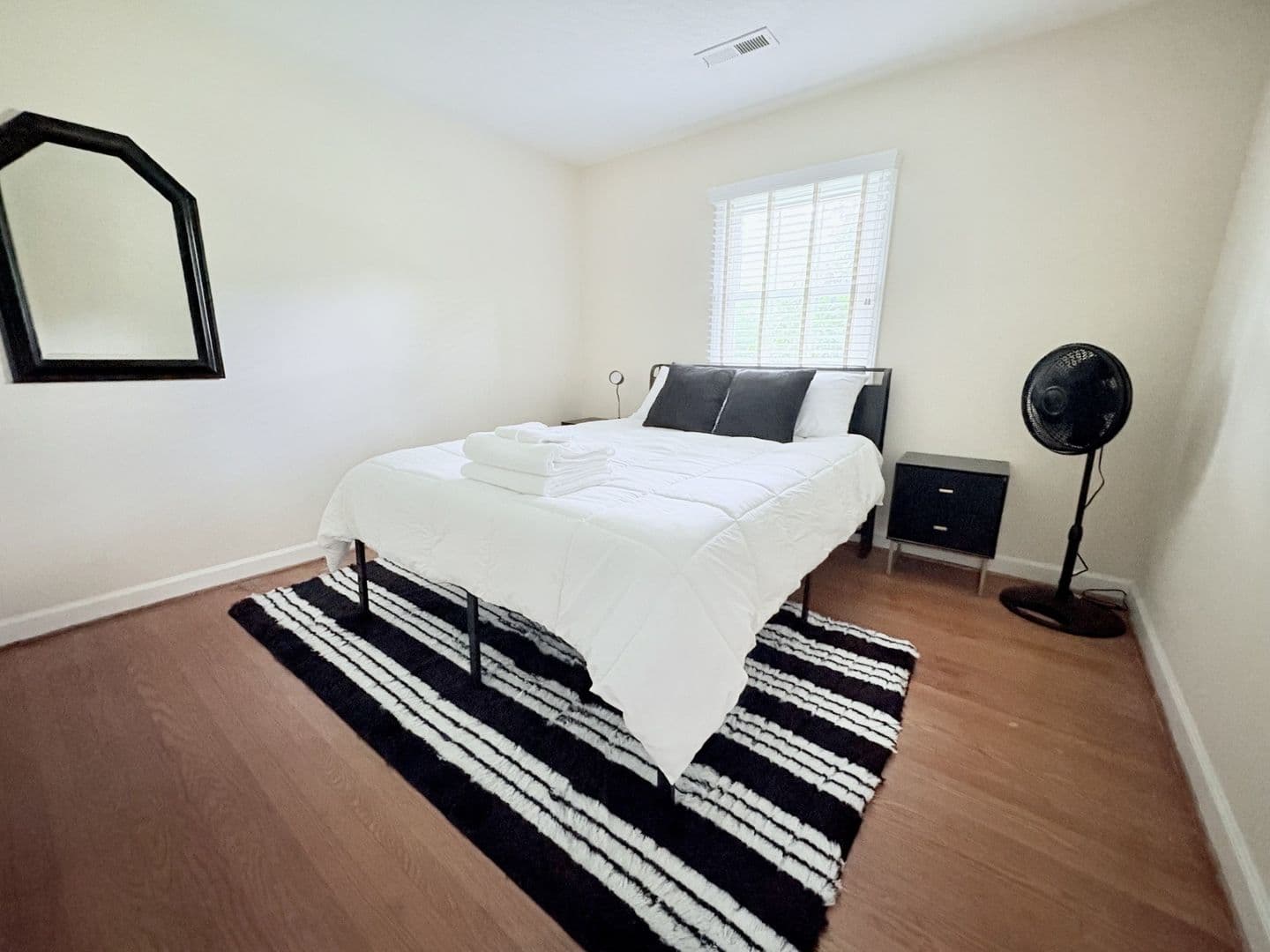 Greensboro House: 205 Venus Drive