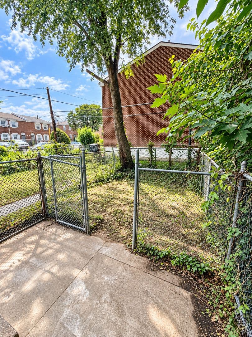 Philadelphia House: 1714 Meadow Street