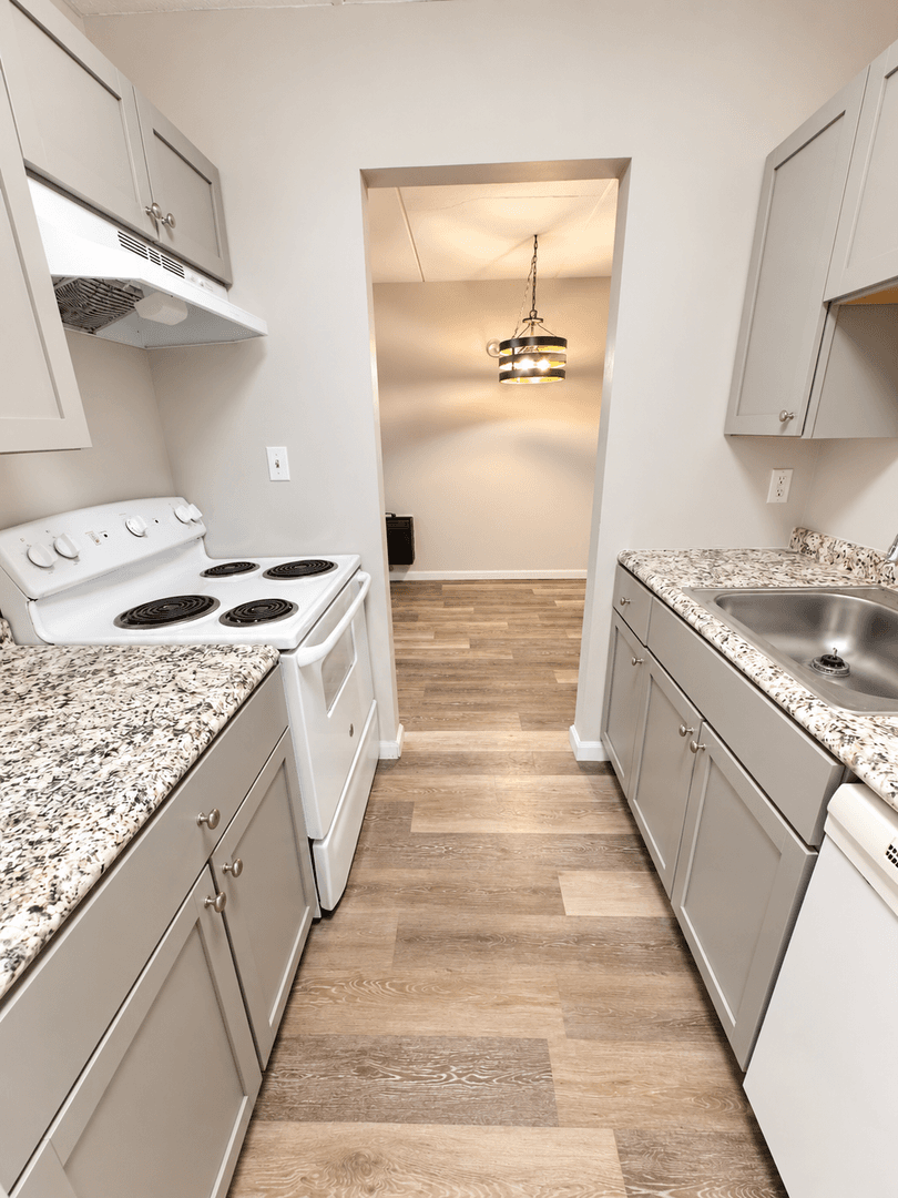 Carnegie Apartment: 711 Cubbage Street