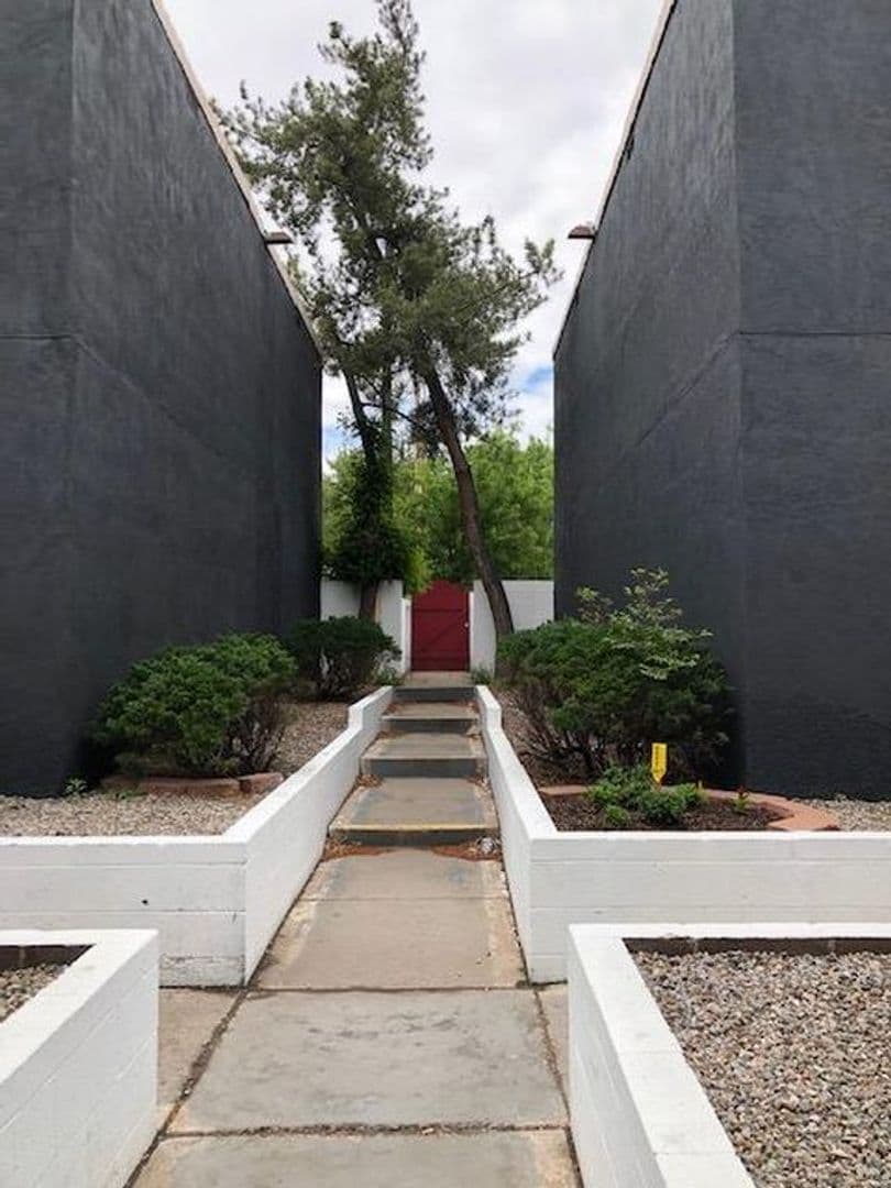 Albuquerque Apartment: 309 Sierra Dr SE