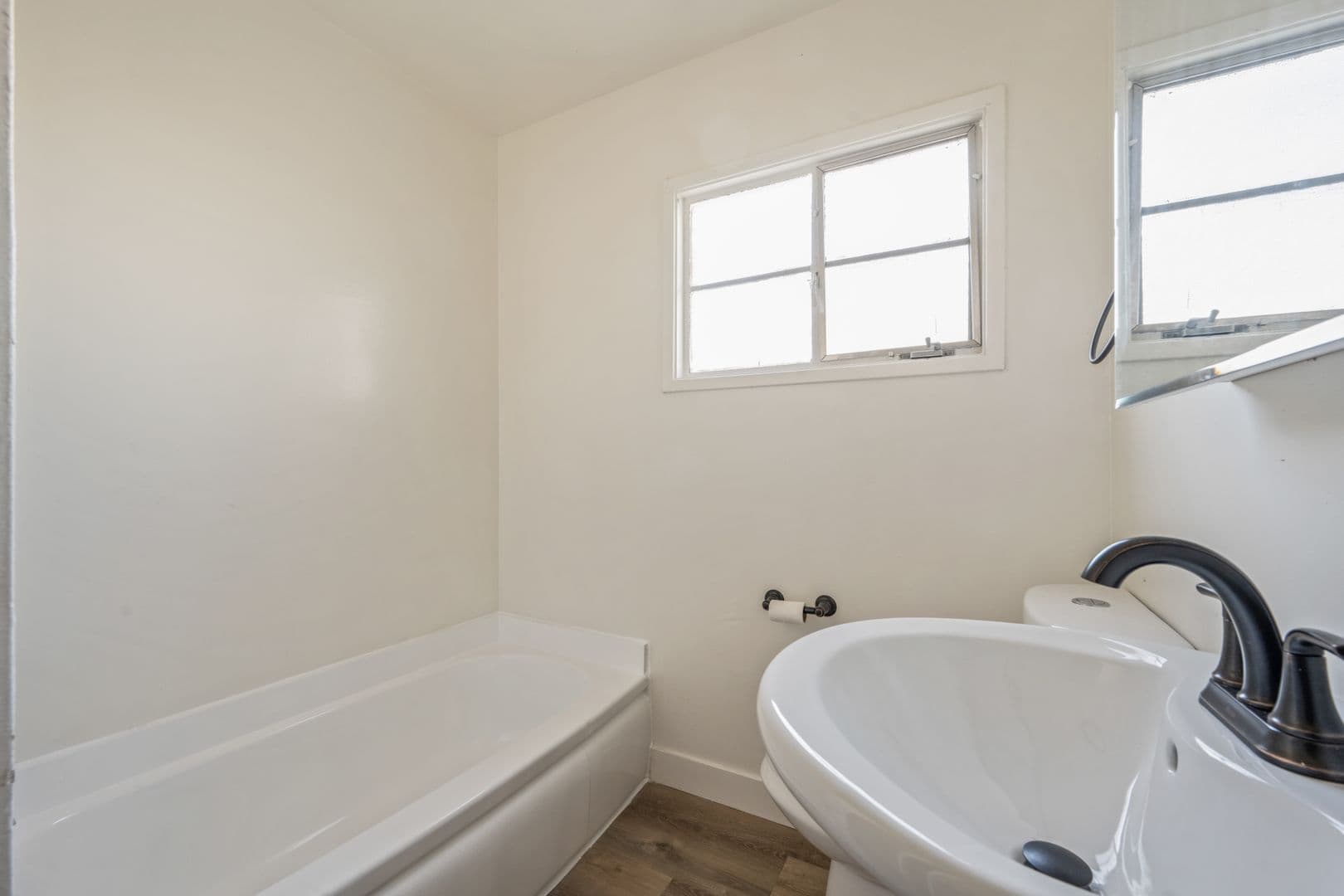 Los Angeles Apartment: 4320 Santa Rosalia Dr.