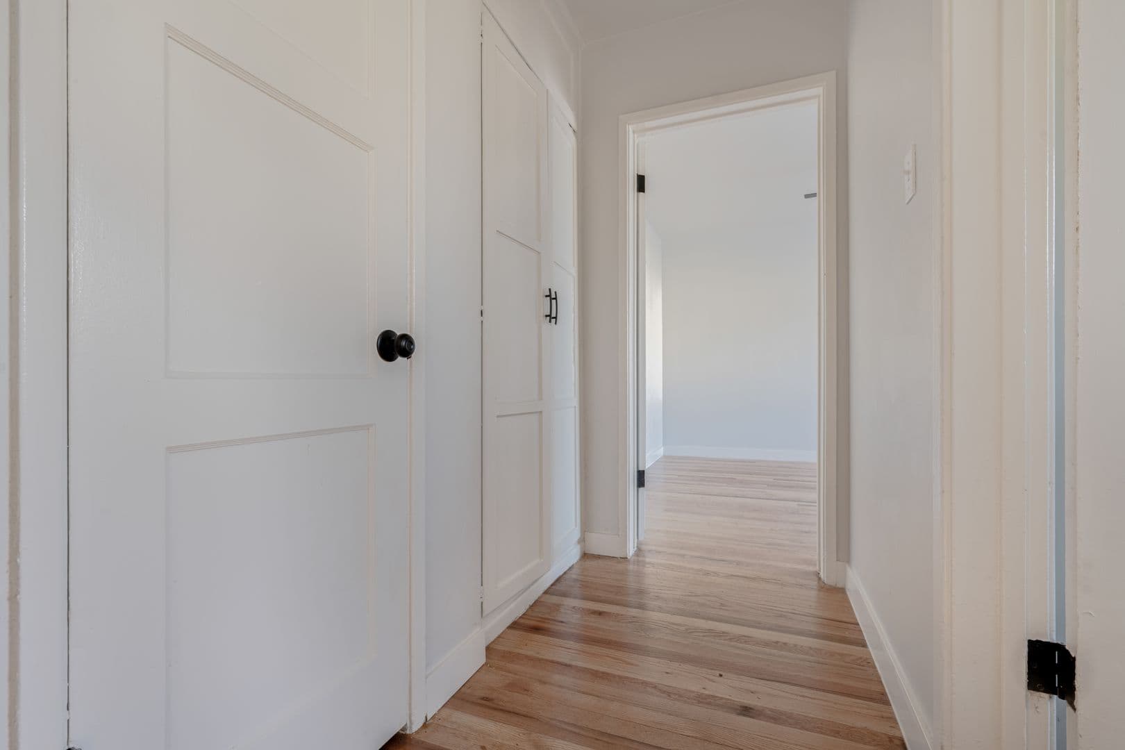 Los Angeles Apartment: 4320 Santa Rosalia Dr.