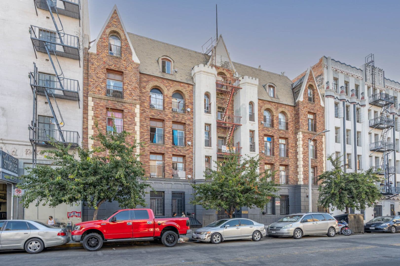 Los Angeles Apartment: 751 S. Normandie Ave.
