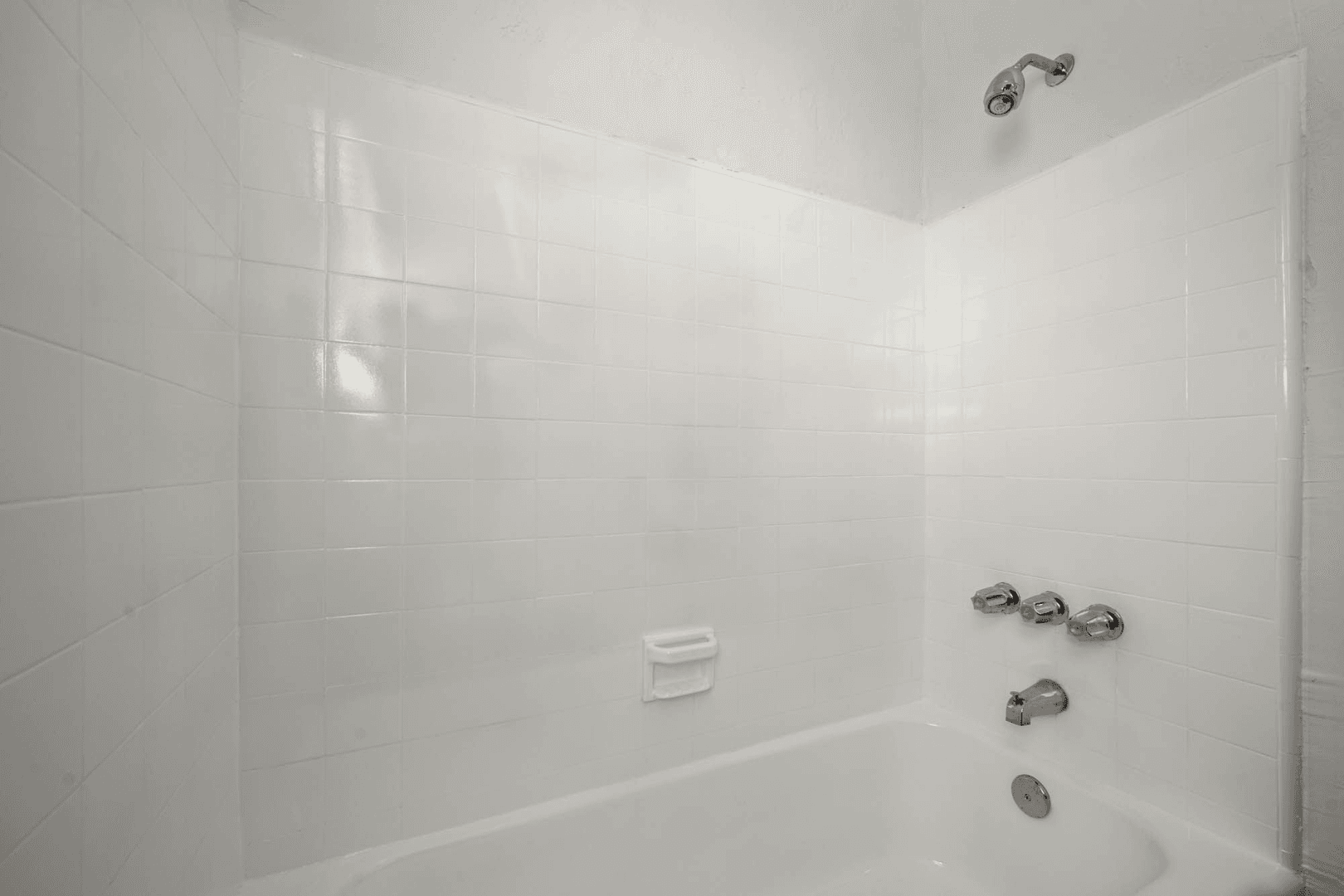 Los Angeles Apartment: 4108-4106 W. Palmwood Dr.
