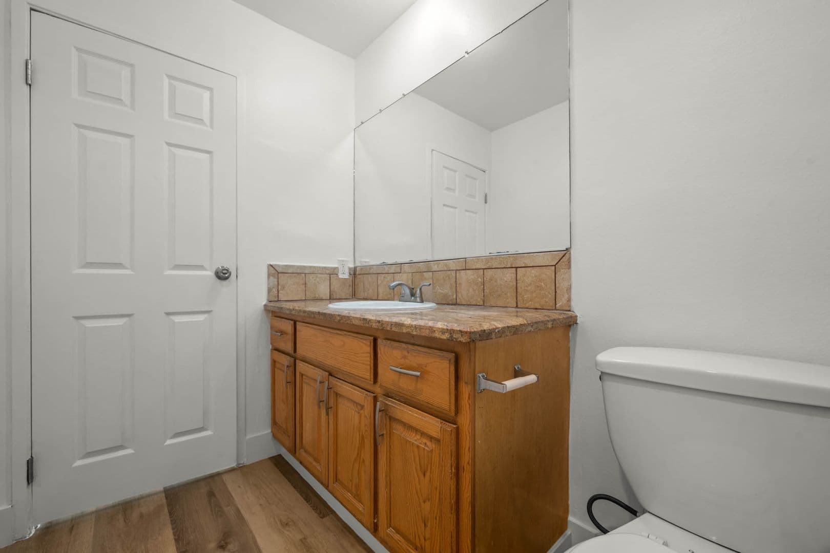 Harbor City Apartment: 1661 259th St