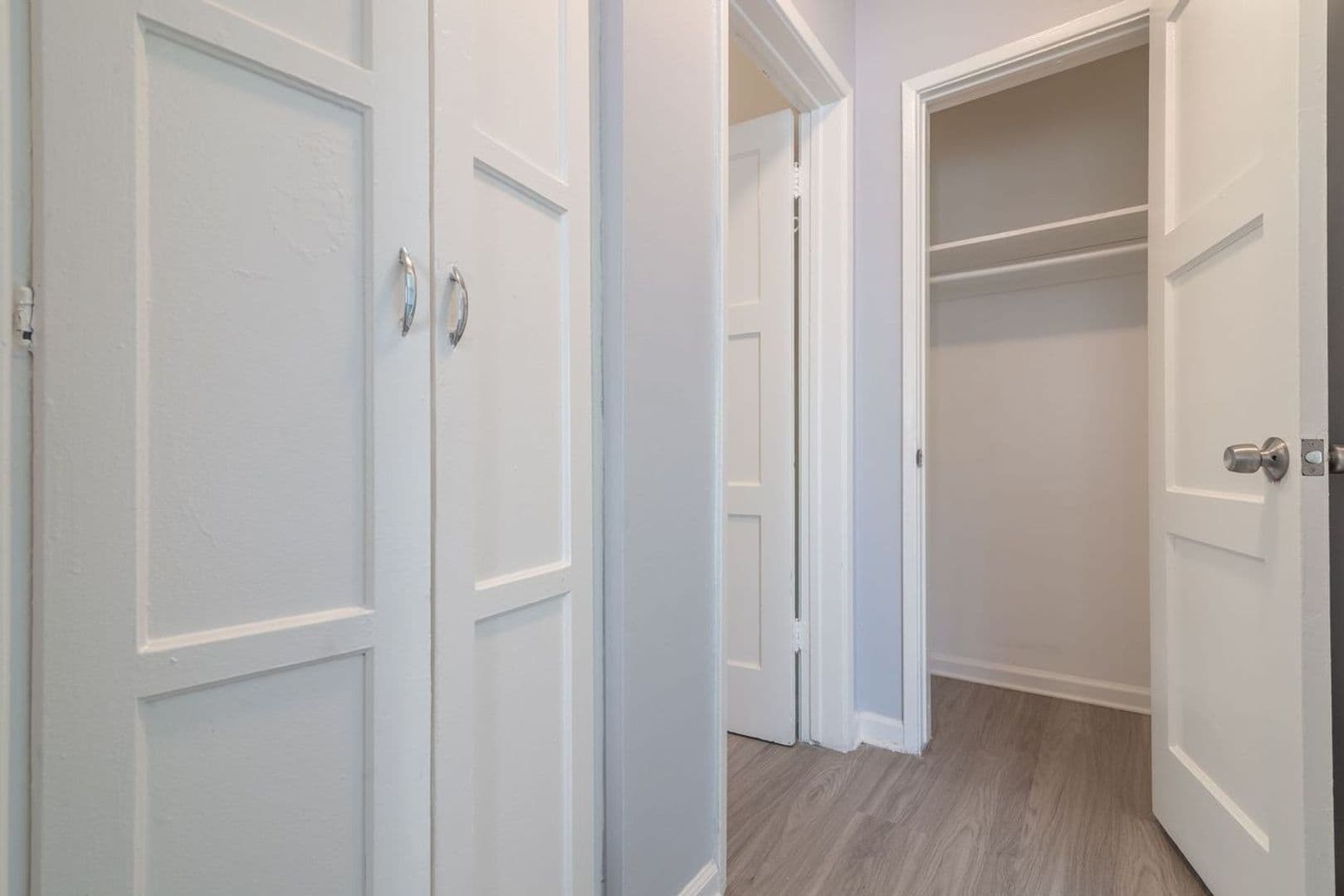 Los Angeles Apartment: 4026-4050 West Blvd.