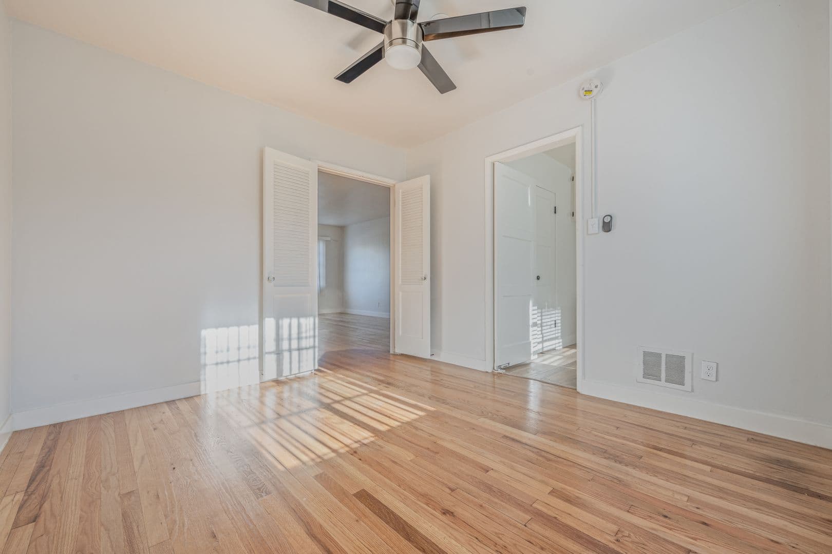 Los Angeles Apartment: 4320 Santa Rosalia Dr.