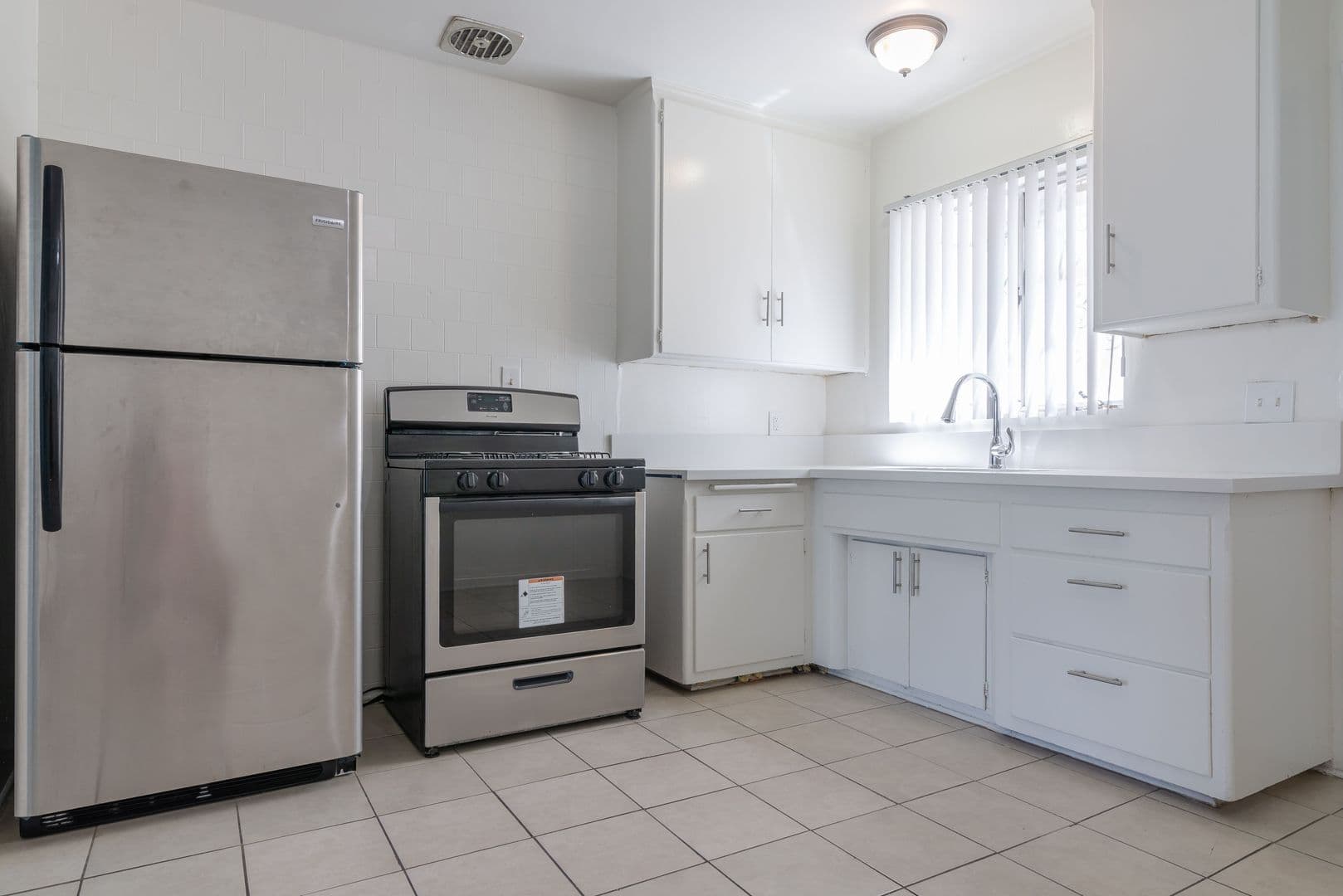 Los Angeles Apartment: 3862 S. Potomac Ave.