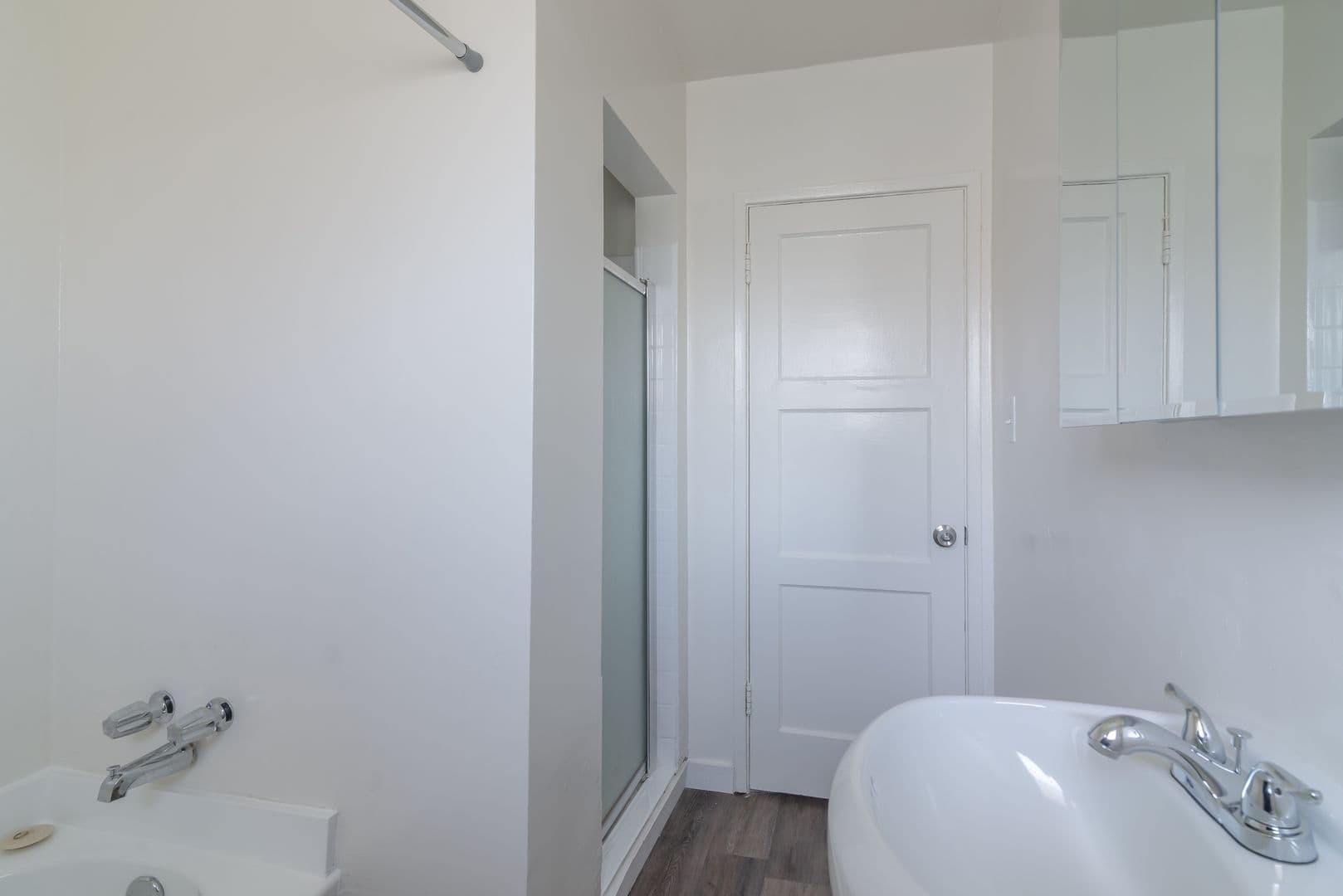Los Angeles Apartment: 4026-4050 West Blvd.