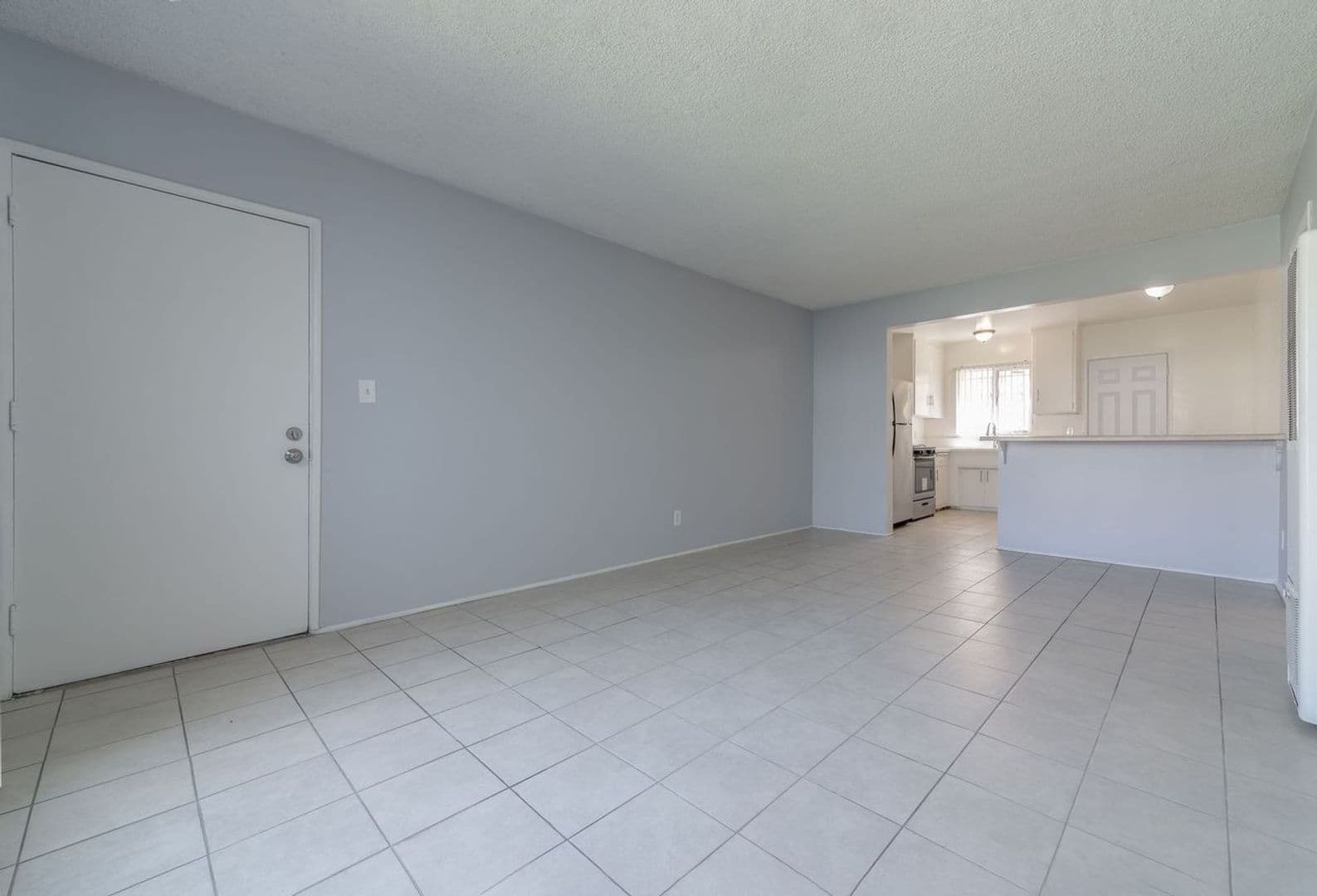 Los Angeles Apartment: 3862 S. Potomac Ave.