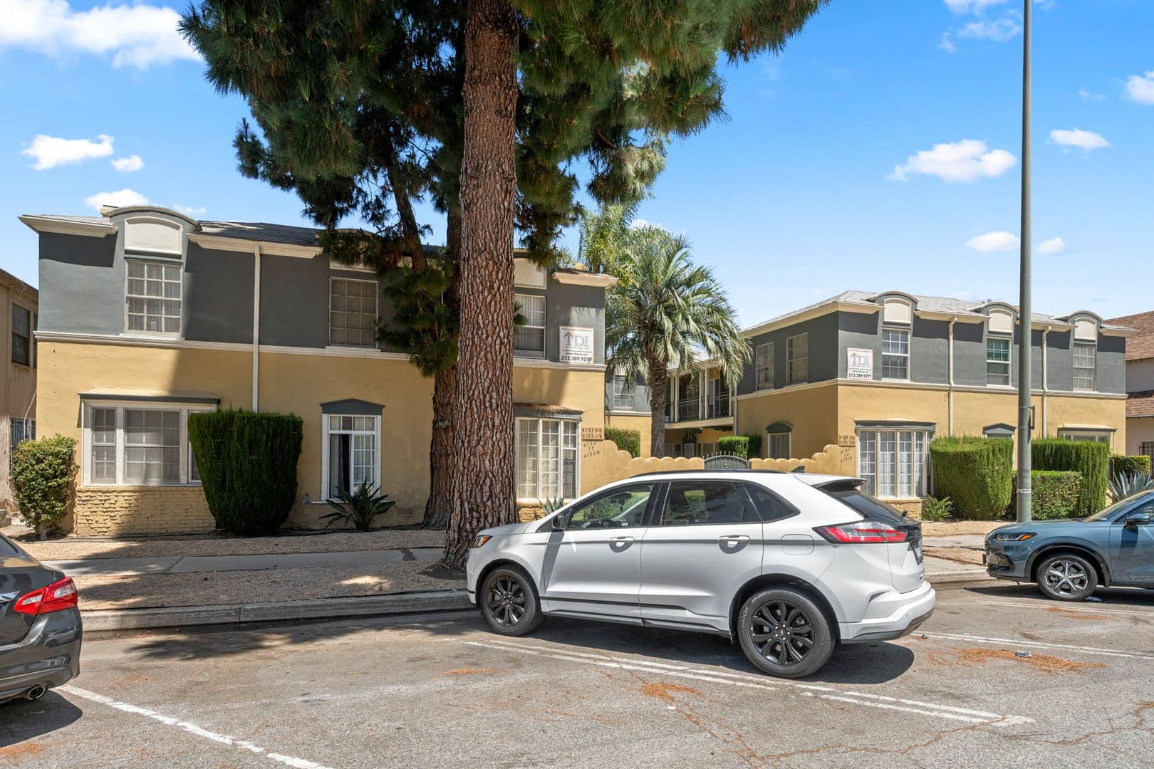 Los Angeles Apartment: 4189 Leimert Blvd