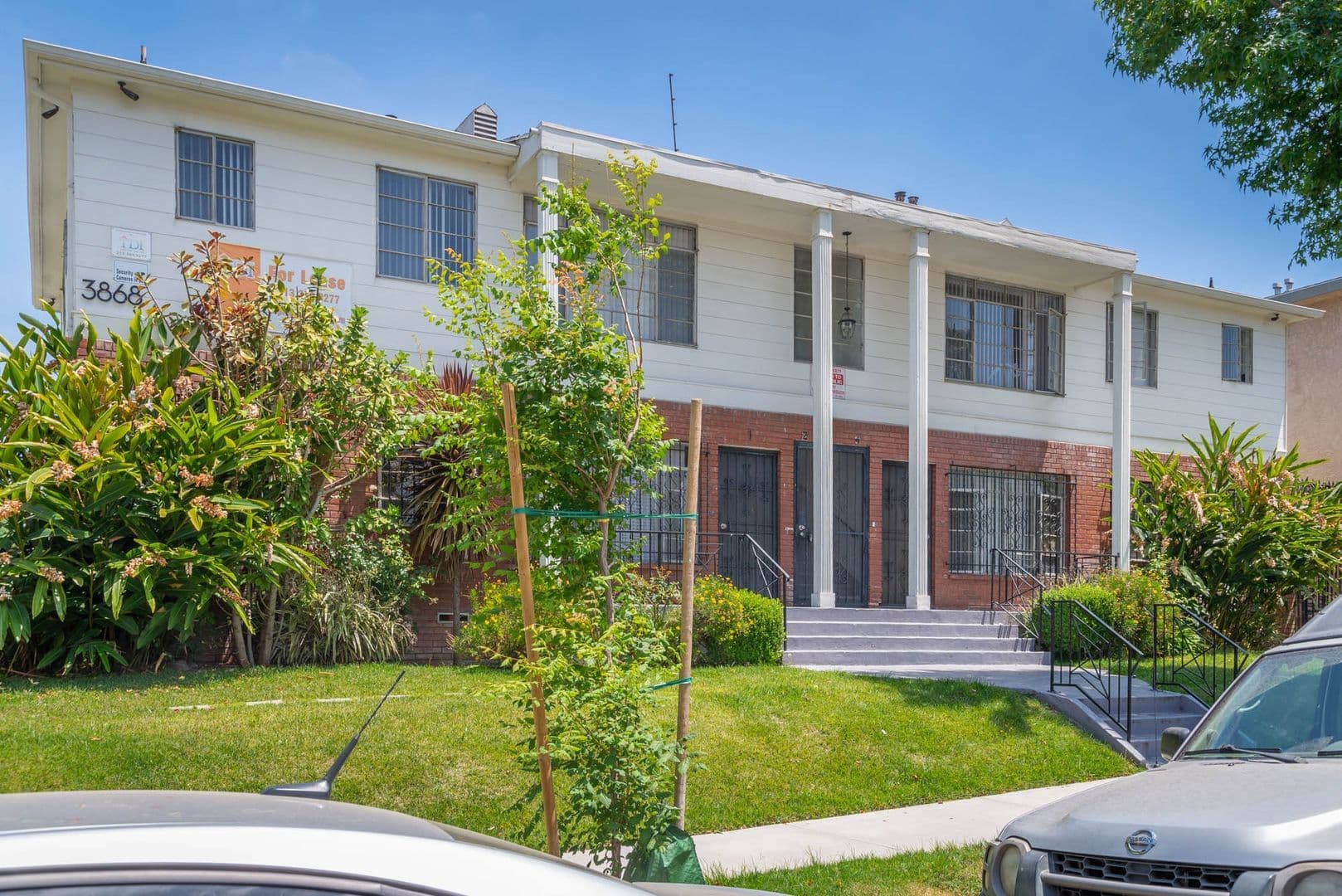 Los Angeles Apartment: 3862 S. Potomac Ave.