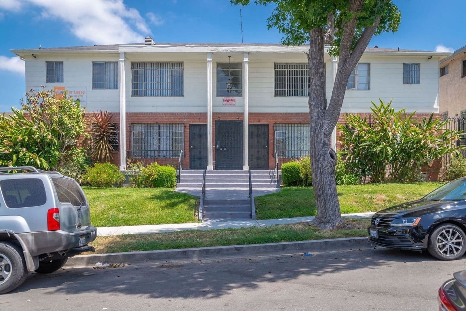 Los Angeles Apartment: 3862 S. Potomac Ave.