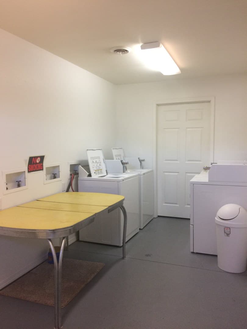 Reeds Spring Apartment: 96 Wellsprings Drive