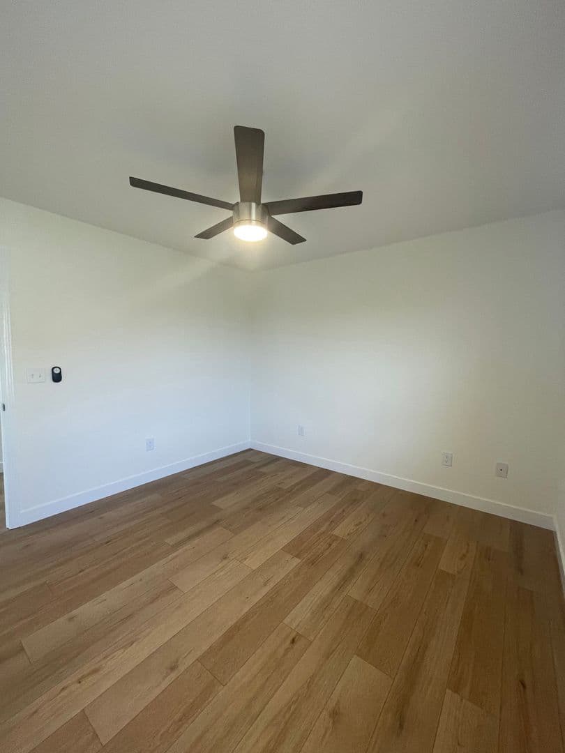 Ozark Apartment: 1009 N 24th St