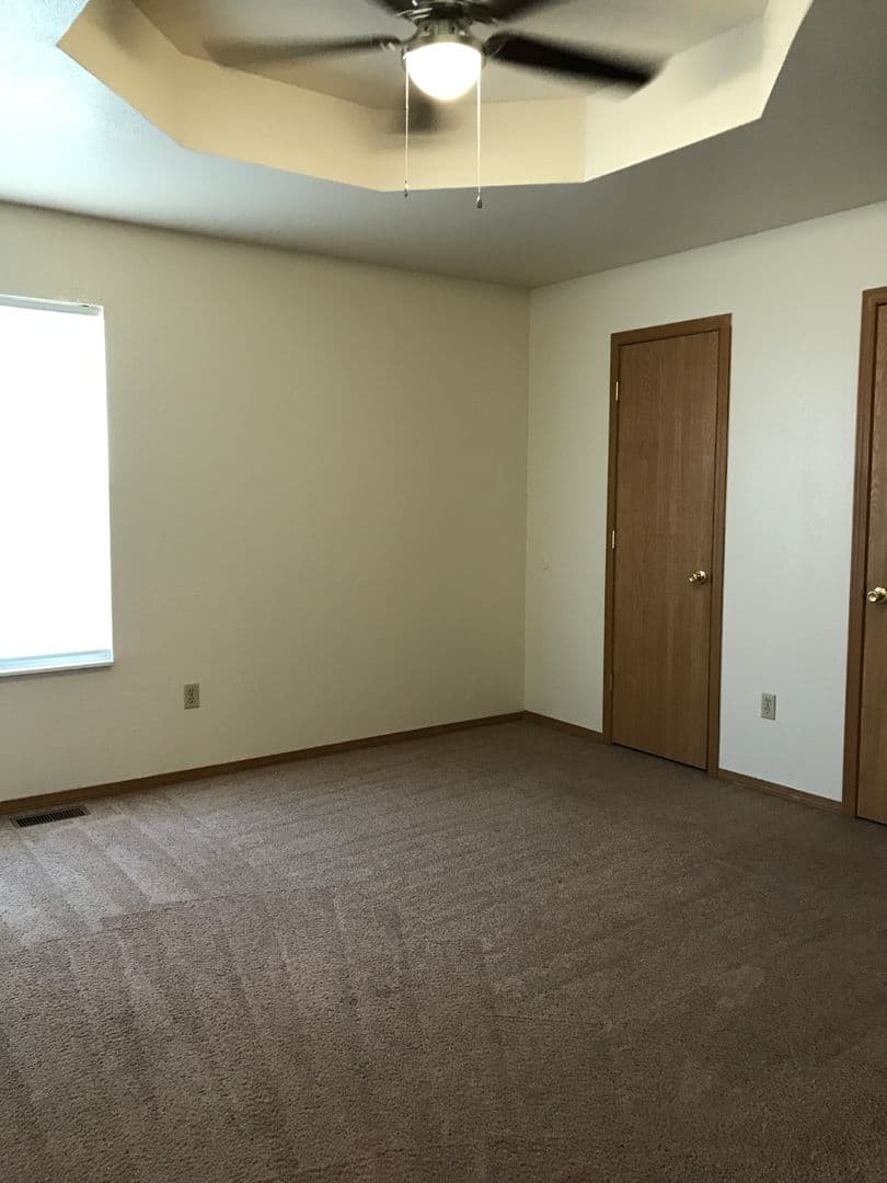 OZARK Apartment: PETRUS CIRCLE