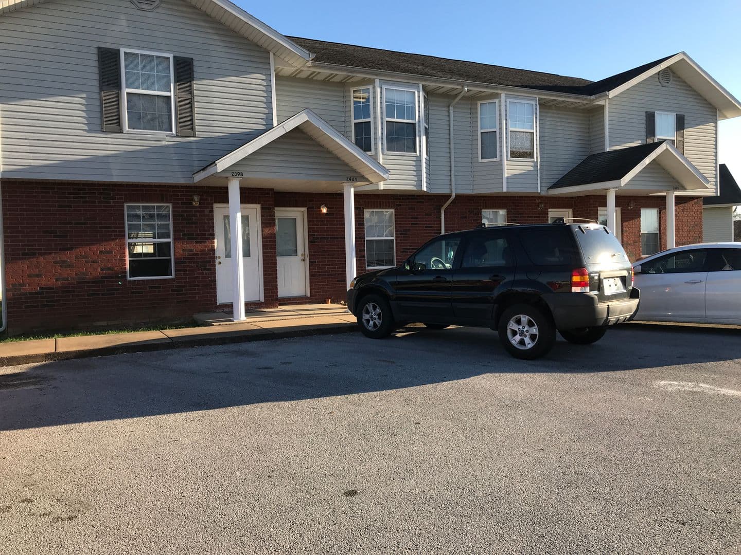 OZARK Apartment: PETRUS CIRCLE