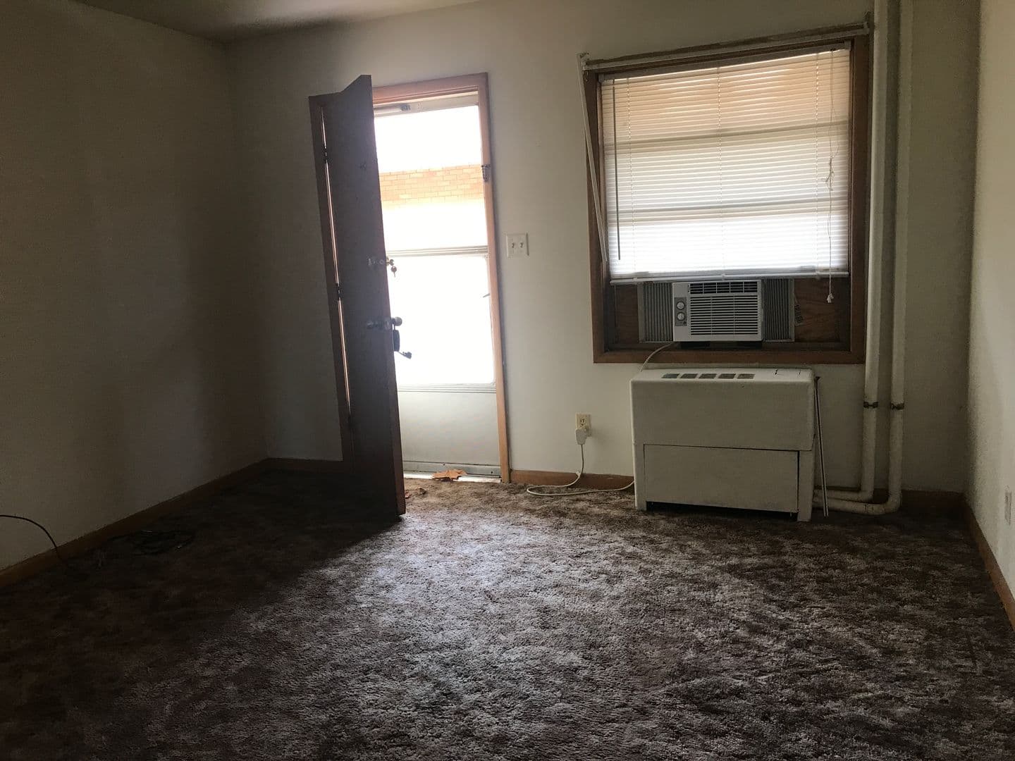 Springfield Apartment: 660 S Jefferson