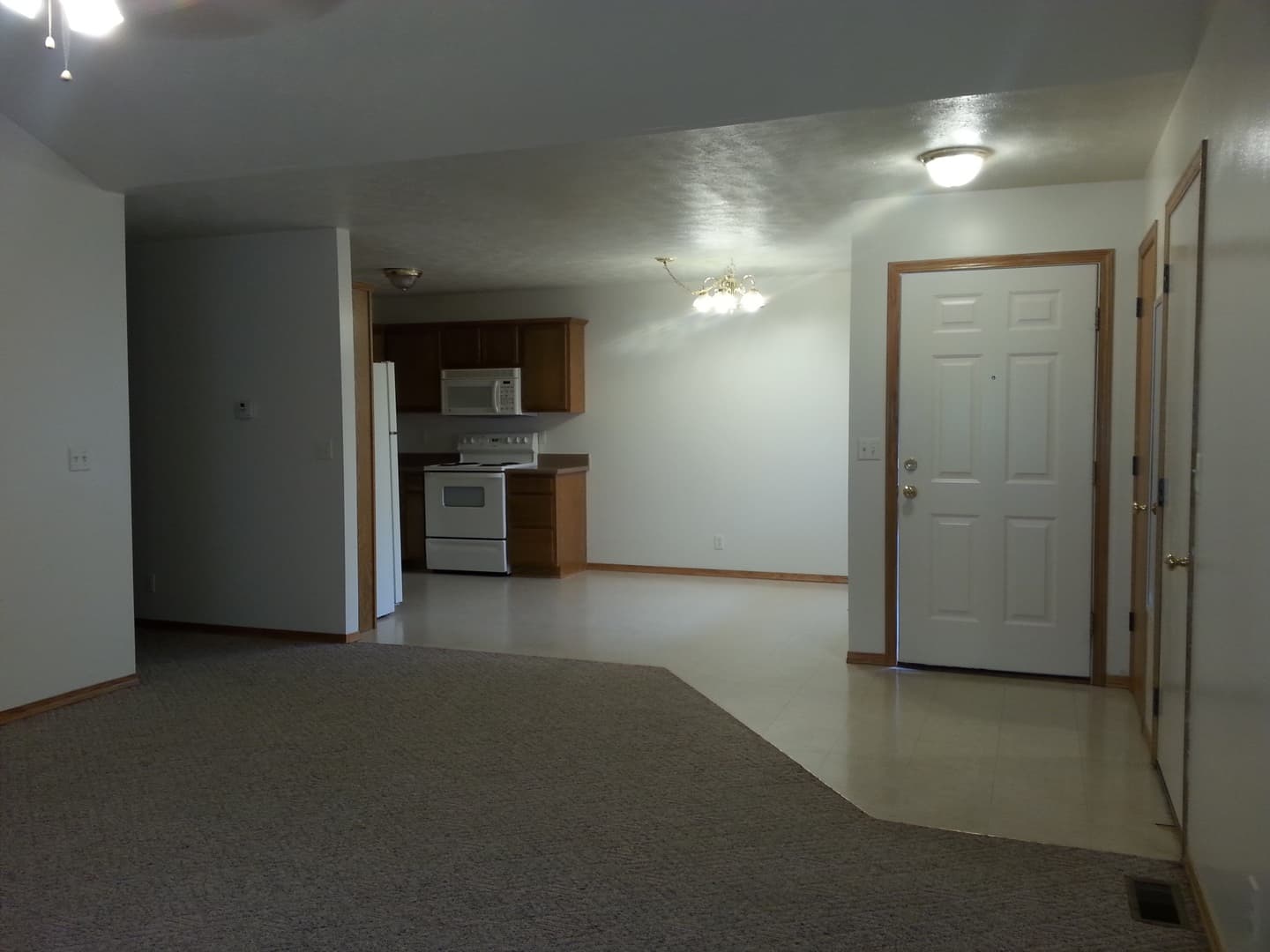 Springfield House: 2419 W. Deerfield