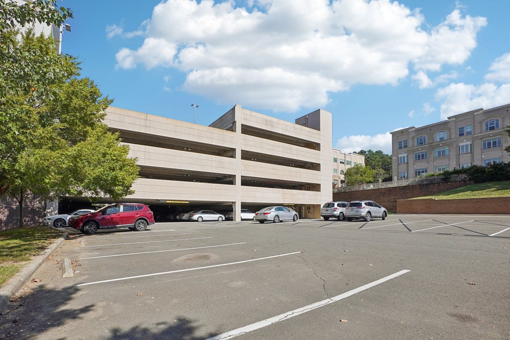 Durham Apartment: 902-904 Lambeth Circle