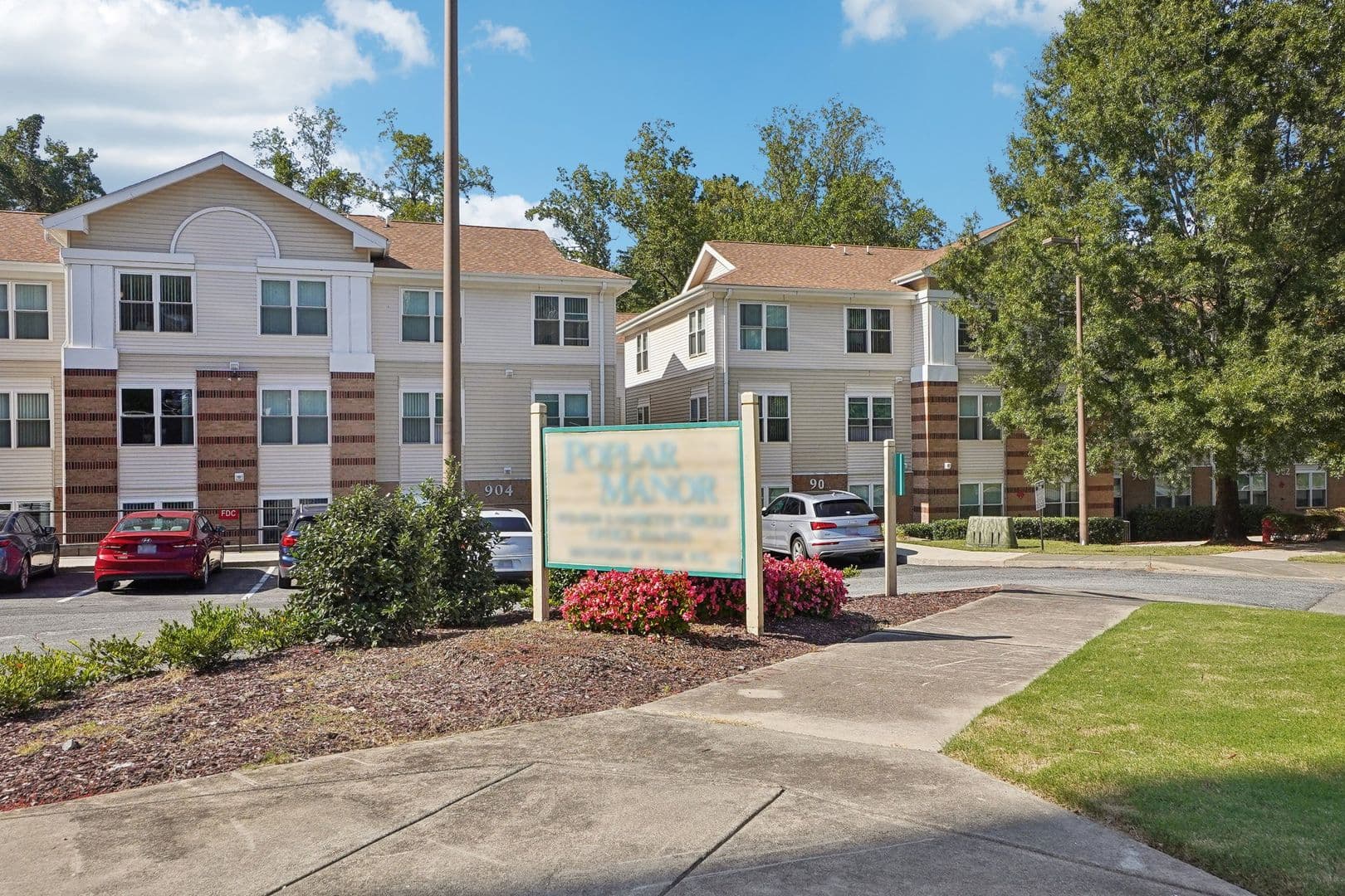 Durham Apartment: 902-904 Lambeth Circle