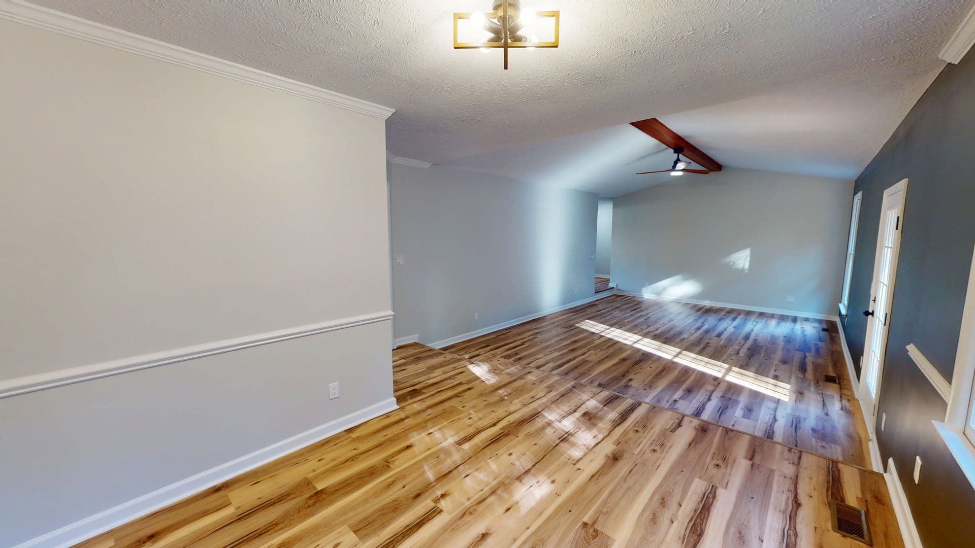 Fayetteville House: 7462 Beaver Run Drive