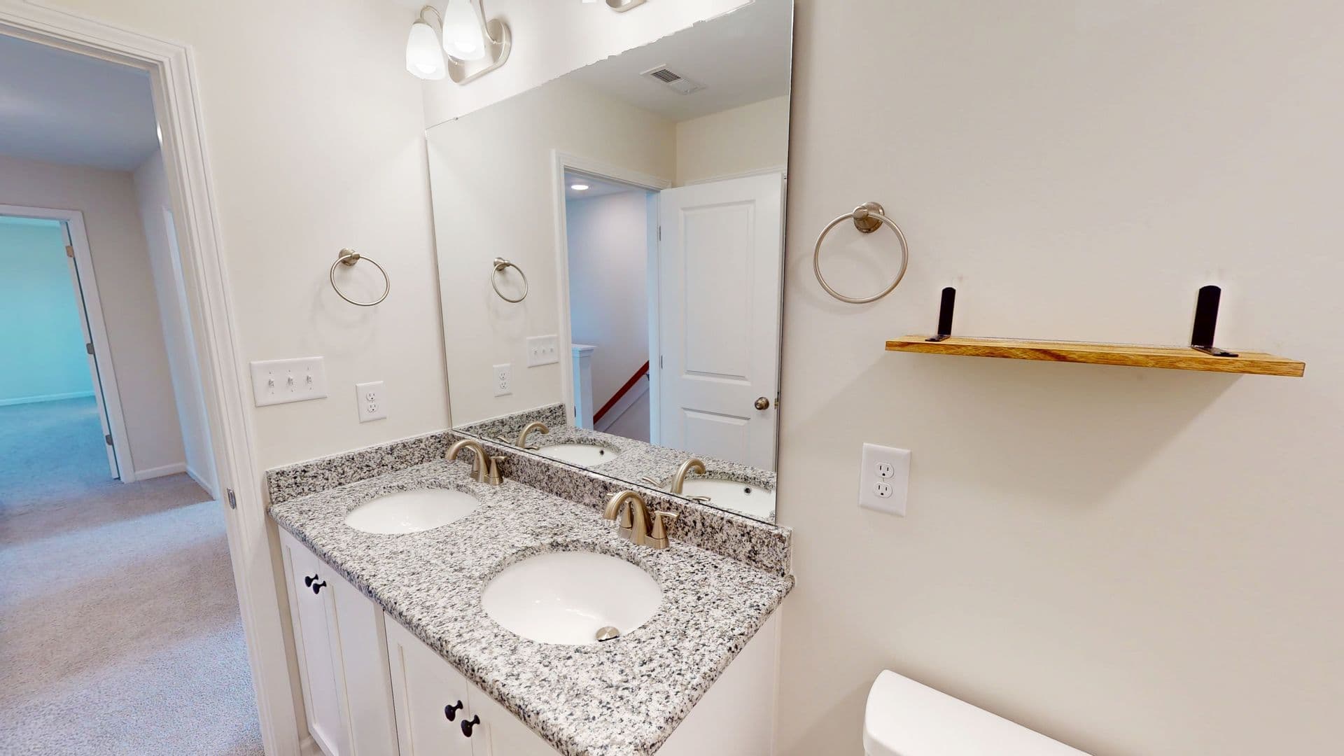 Raeford House: 376 Palomo Place