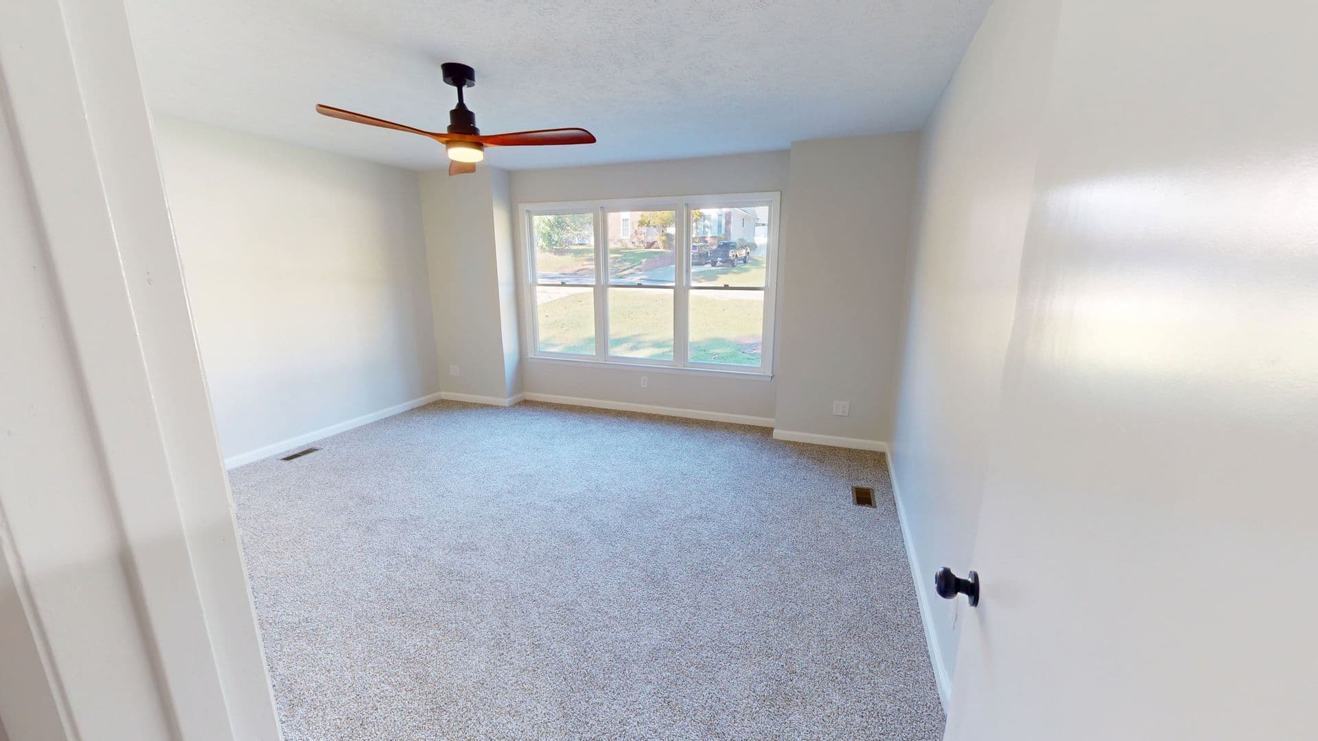 Fayetteville House: 7462 Beaver Run Drive