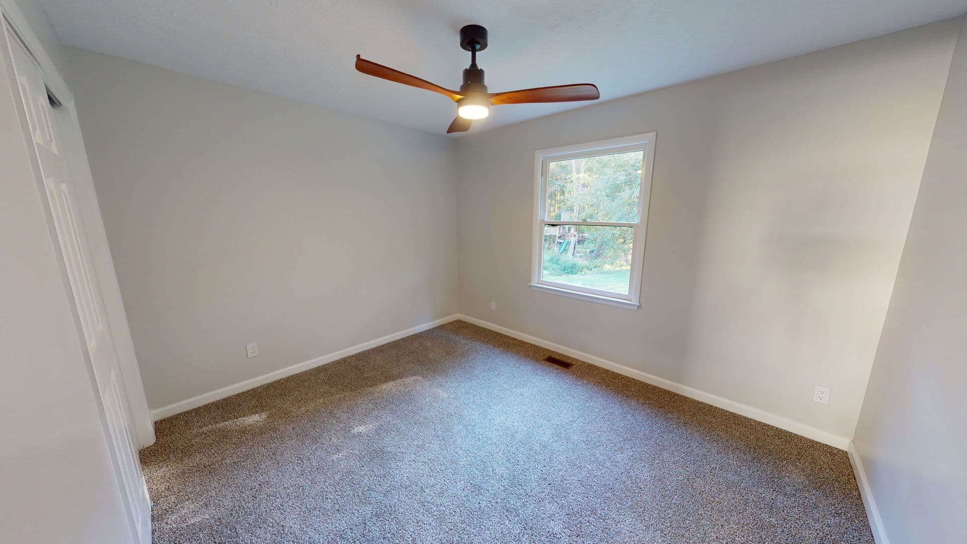 Fayetteville House: 7462 Beaver Run Drive
