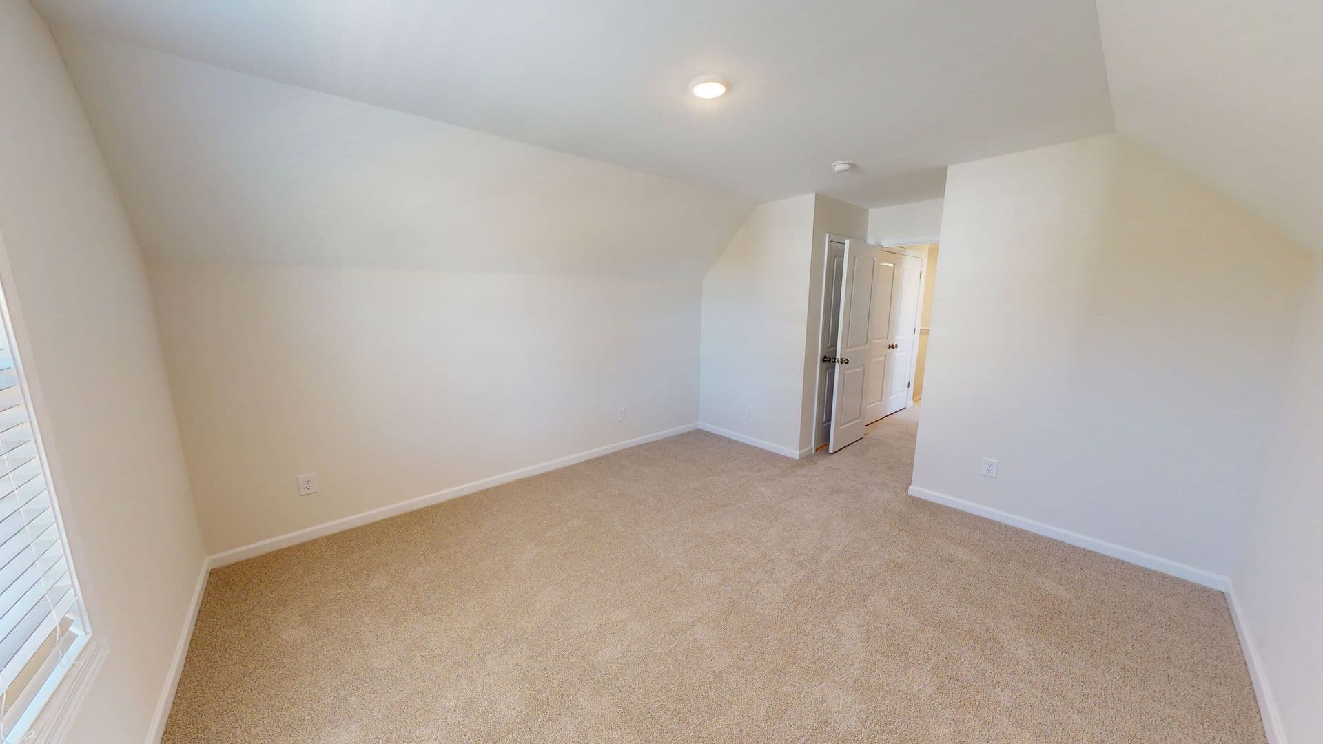 Raeford House: 376 Palomo Place