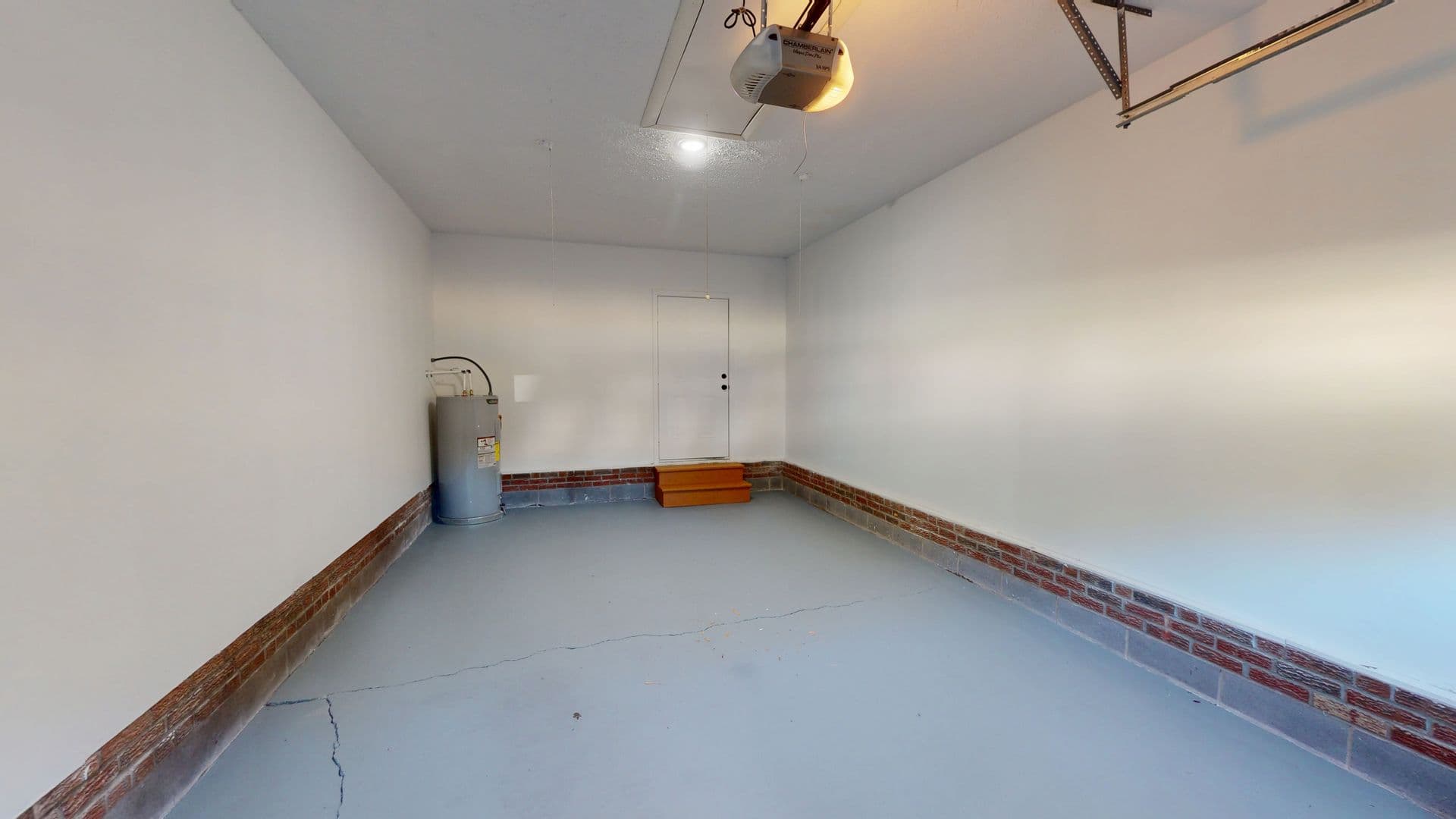 Fayetteville House: 7462 Beaver Run Drive