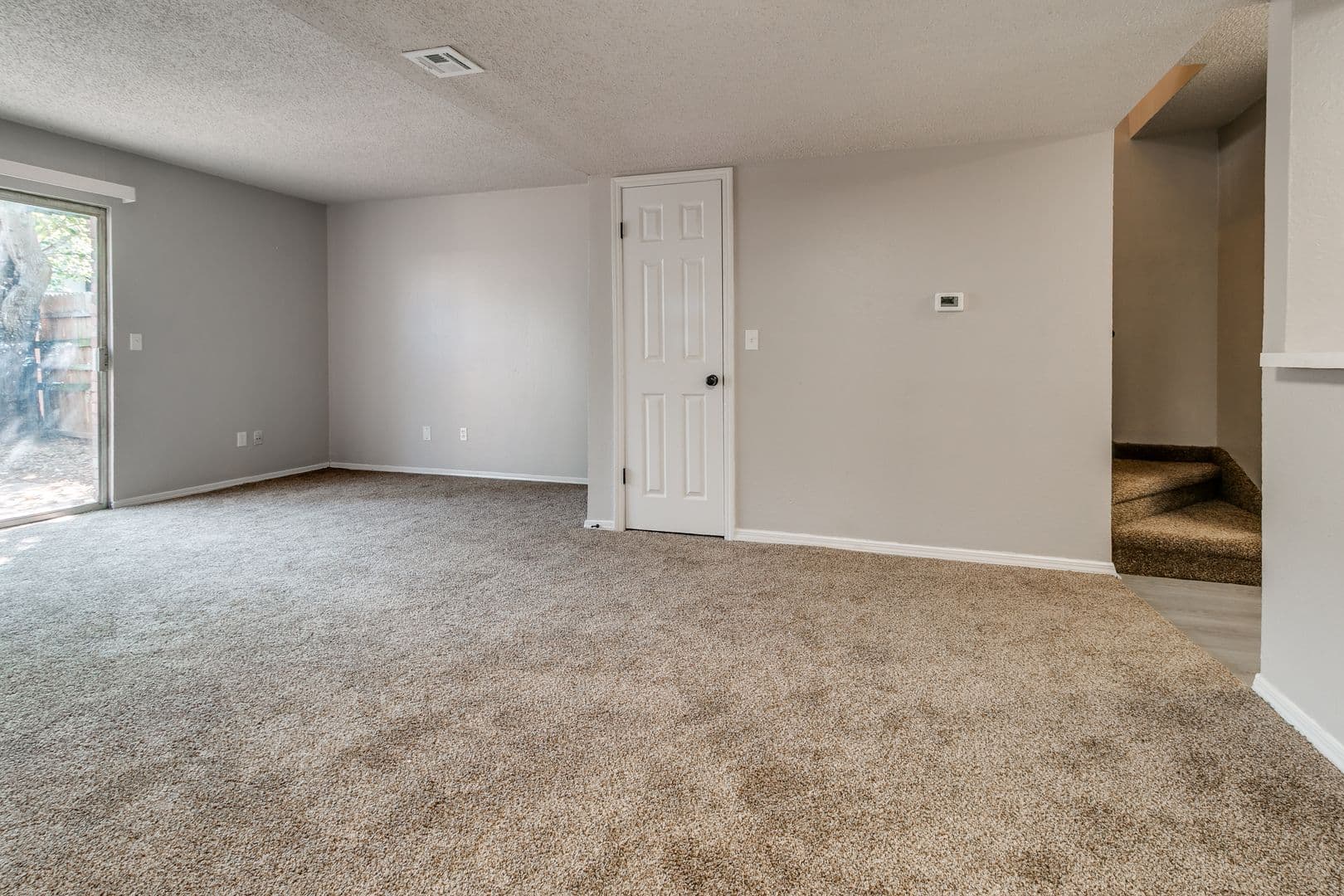 Norman Townhome: 1201 Lakecrest Dr