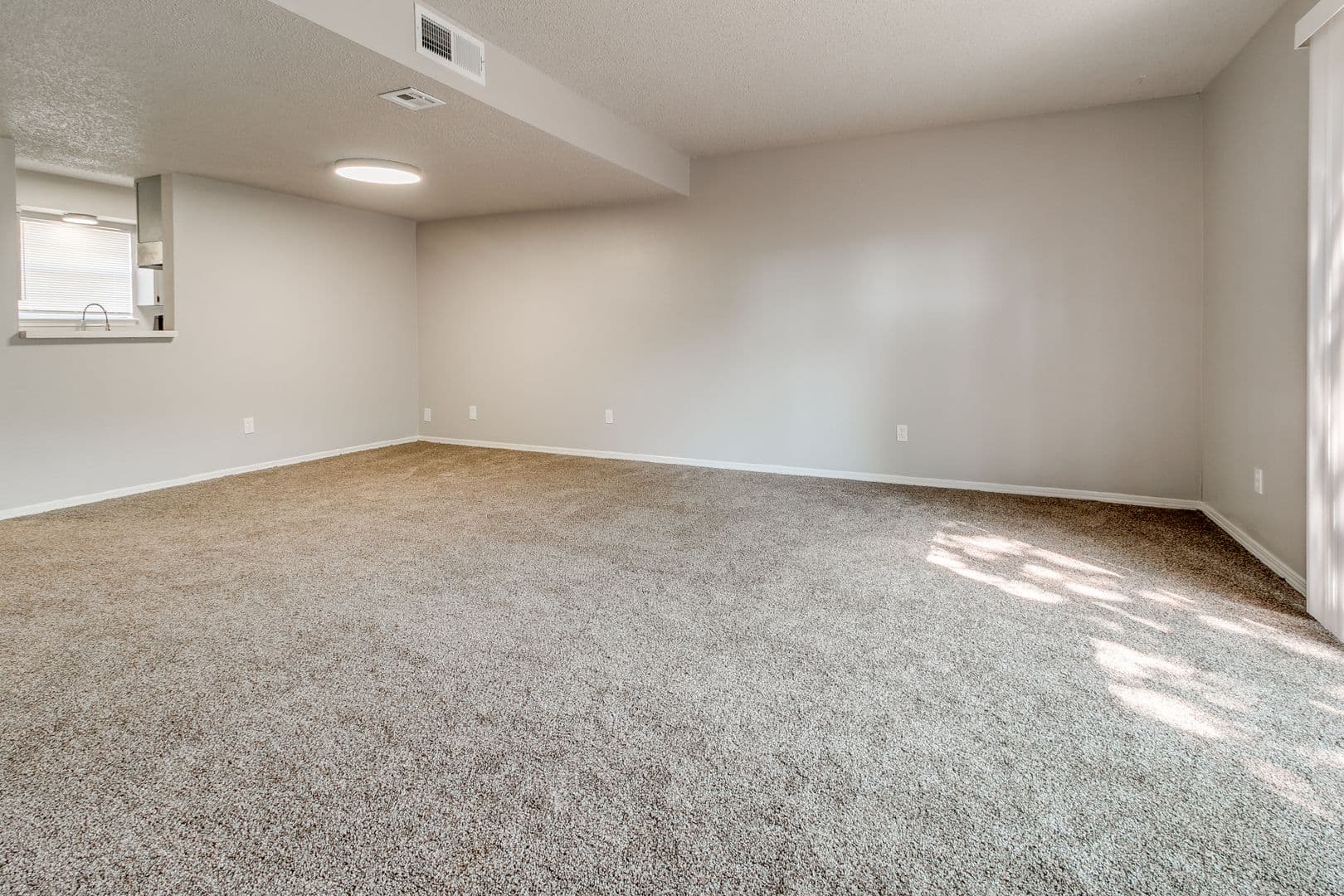 Norman Townhome: 1201 Lakecrest Dr