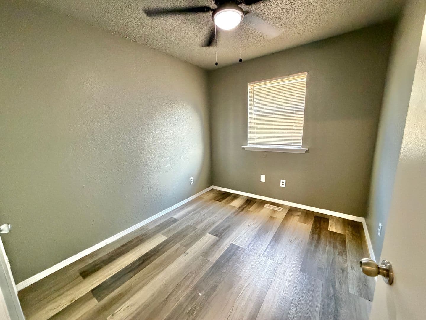 Oklahoma City Apartment: 109 SE 42nd St