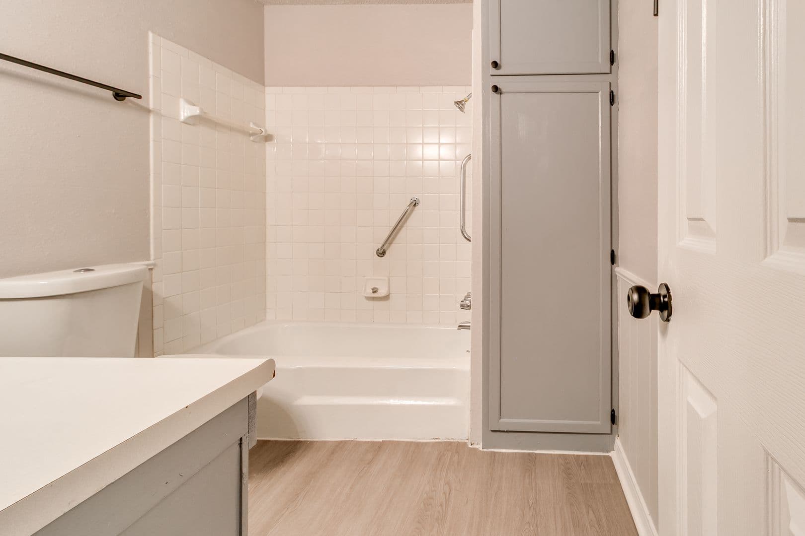 Norman Townhome: 1201 Lakecrest Dr
