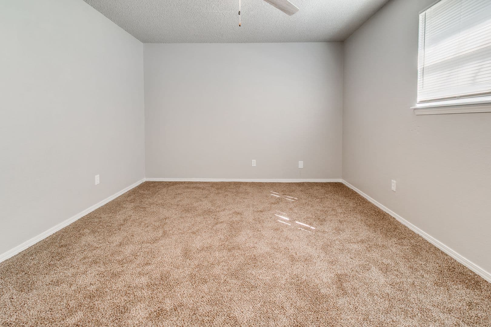 Norman Townhome: 1201 Lakecrest Dr