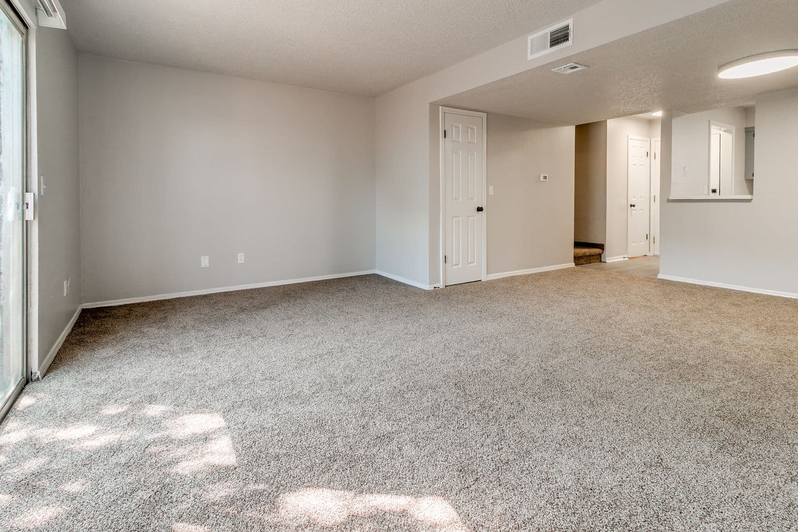 Norman Townhome: 1201 Lakecrest Dr