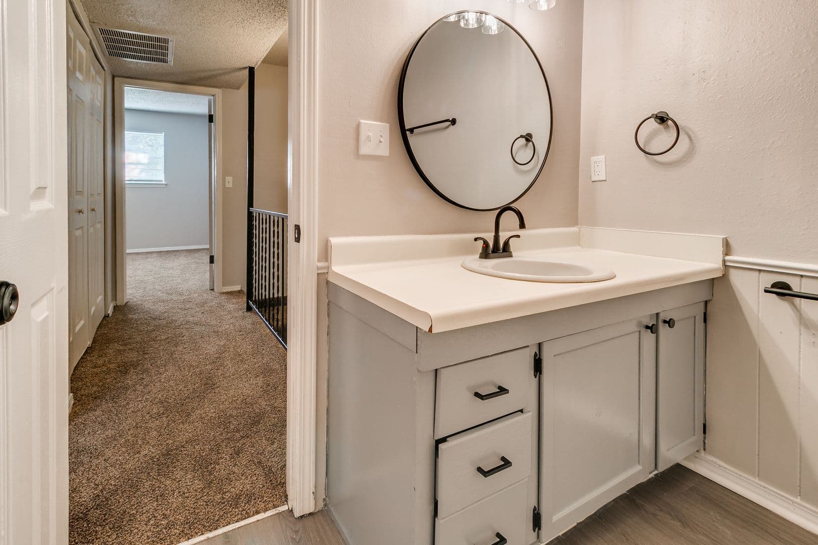 Norman Townhome: 1201 Lakecrest Dr