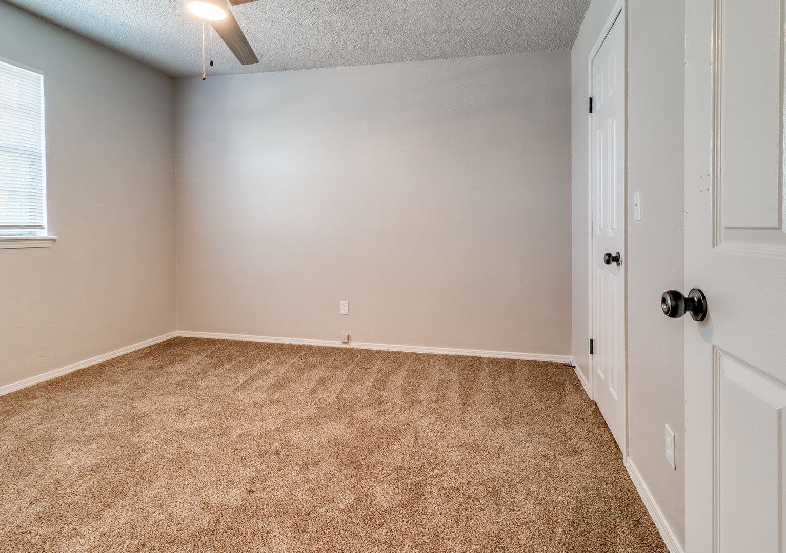 Norman Townhome: 1201 Lakecrest Dr