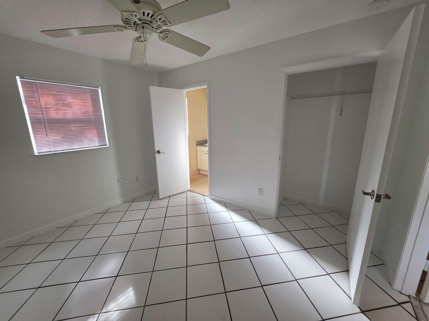 Naples House: 1294 Highlands Dr