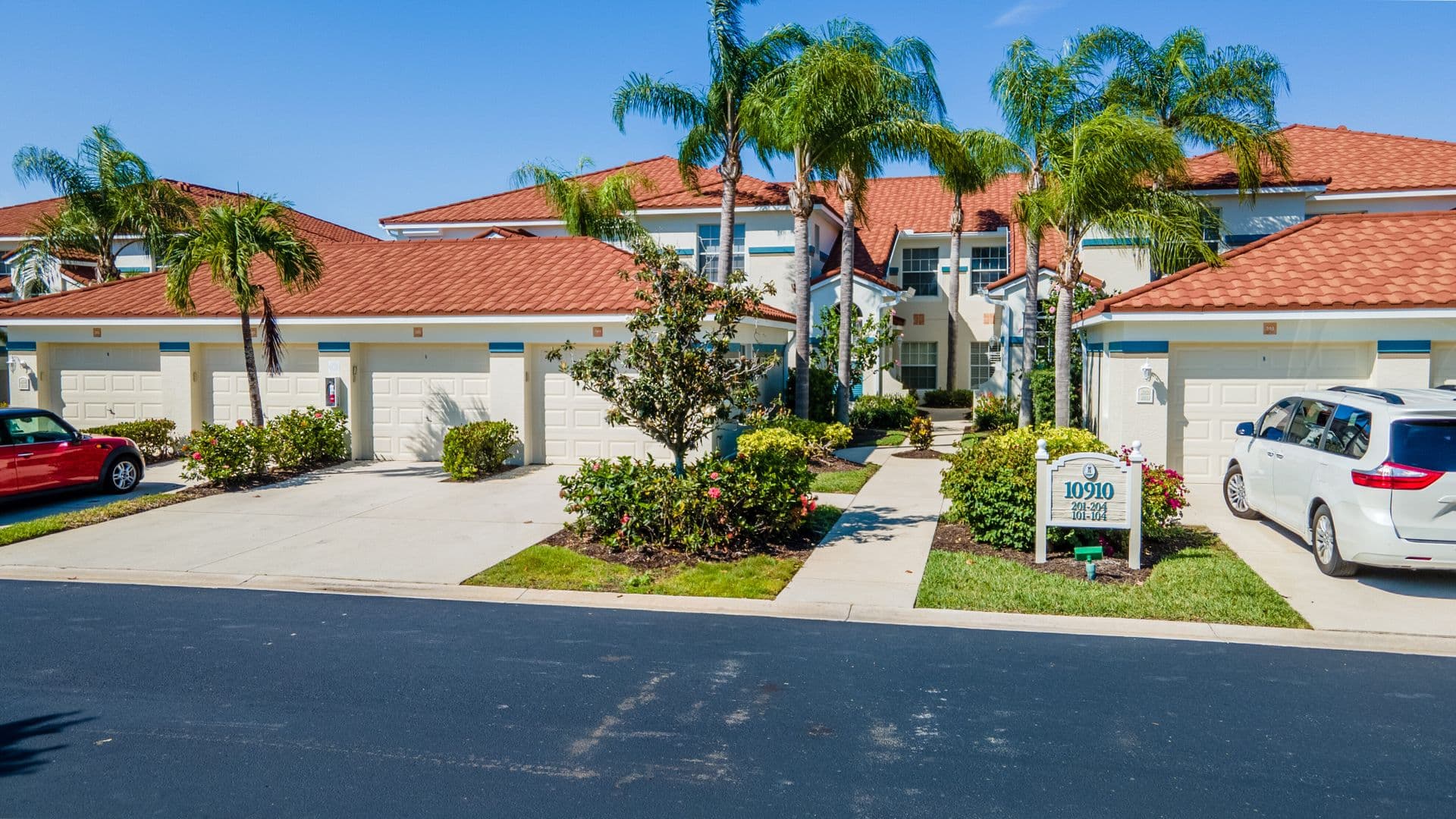 Bonita Springs House: 10910 Santa Margherita Road, Unit 102