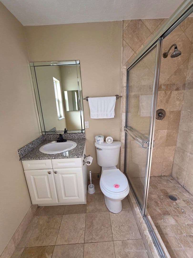 Naples House: 1294 Highlands Dr