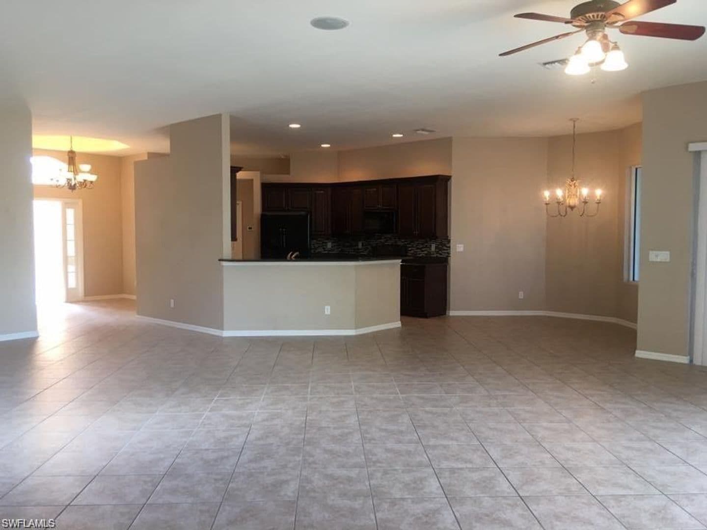 Estero House: 20684 Torre Del St
