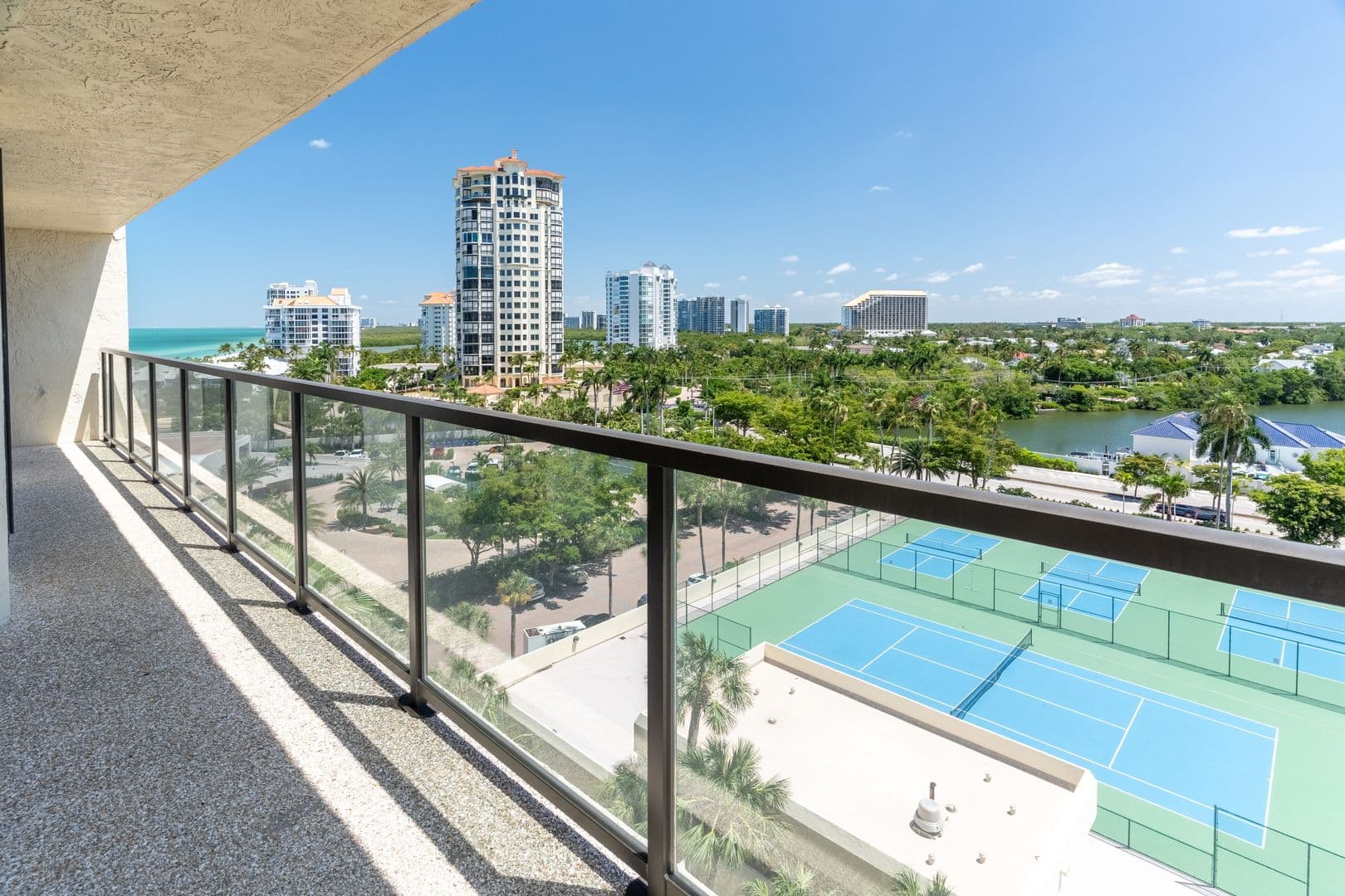 Naples Condo: 4901 Gulf Shore Blvd. N #903