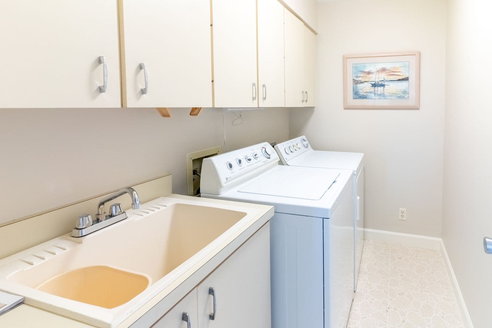 Naples Condo: 4901 Gulf Shore Blvd. N #903