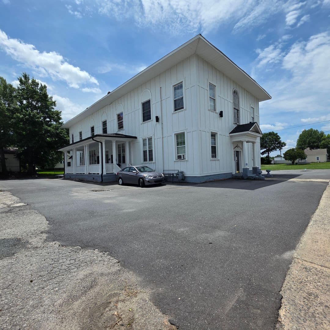 Gastonia Apartment: 1909 E Ozark Ave