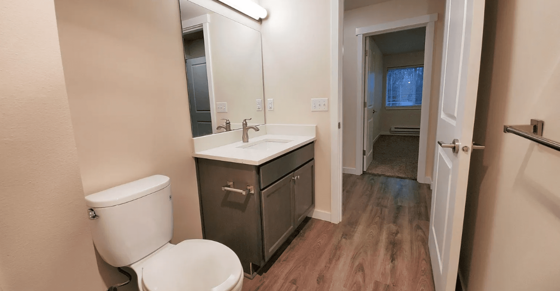 Kent Apartment: 10836 SE 204th Street